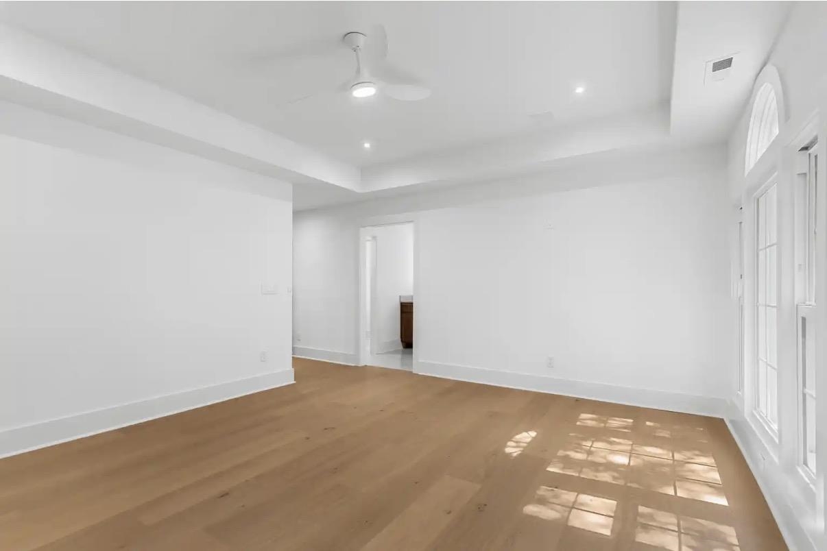 5703 Pickens Ave. Property Photo 32