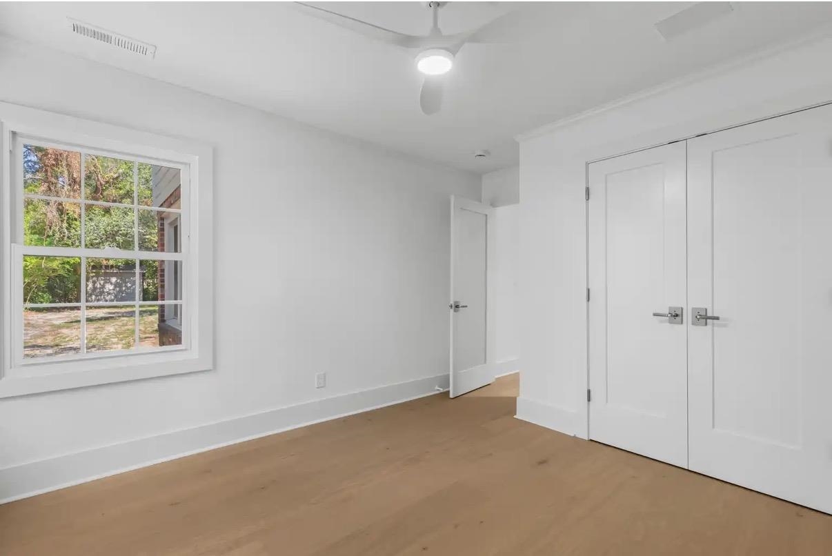 5703 Pickens Ave. Property Photo 38