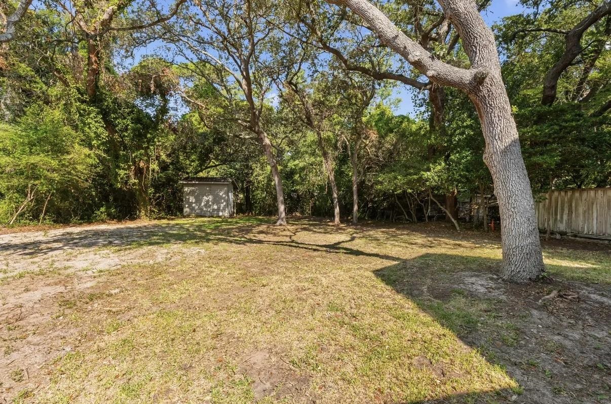 5703 Pickens Ave. Property Photo 54