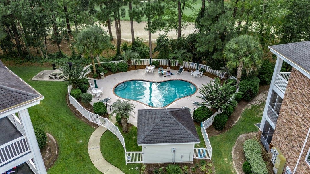 690 Riverwalk Dr. Property Photo 24