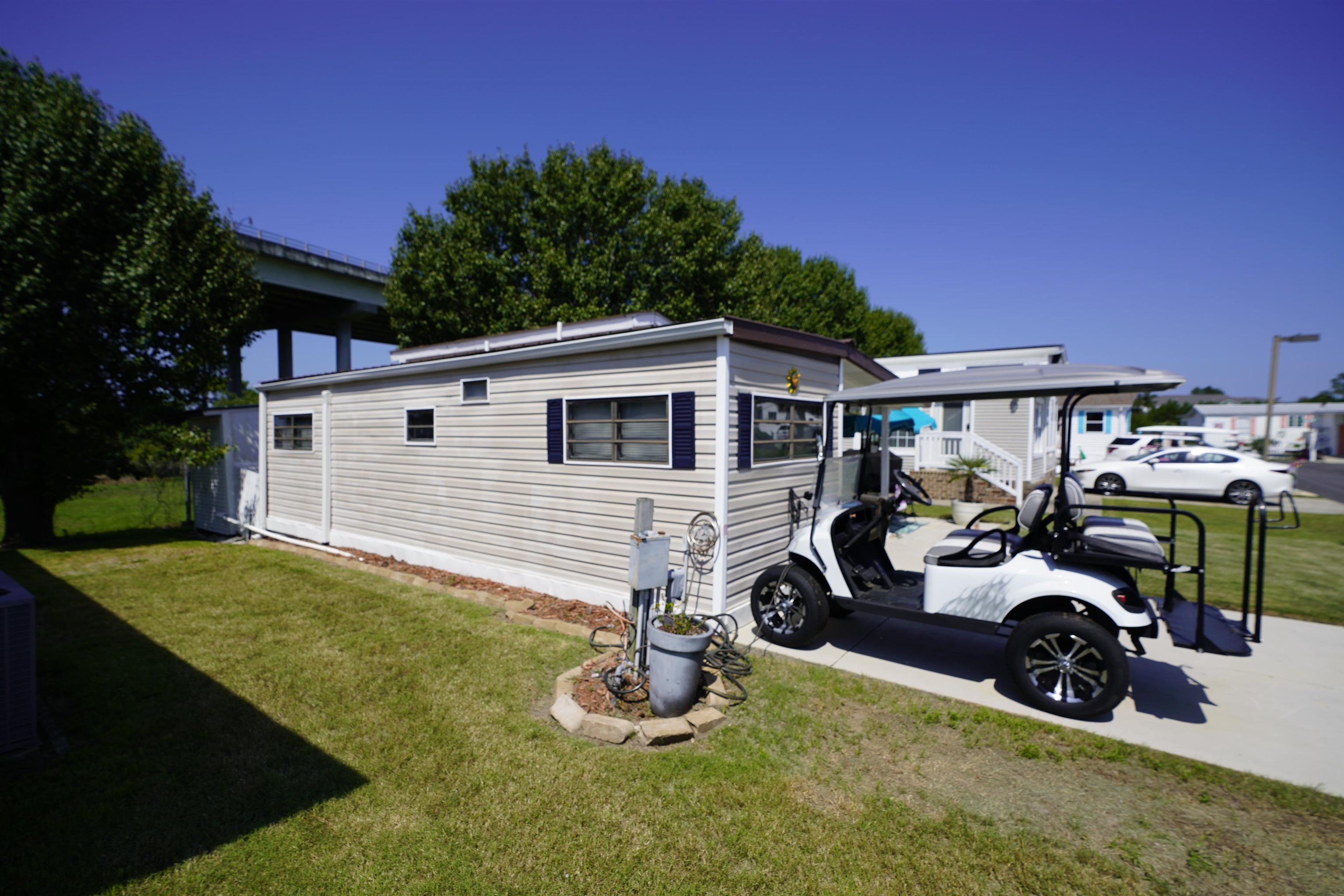 135 Riptide Circle Property Photo 4