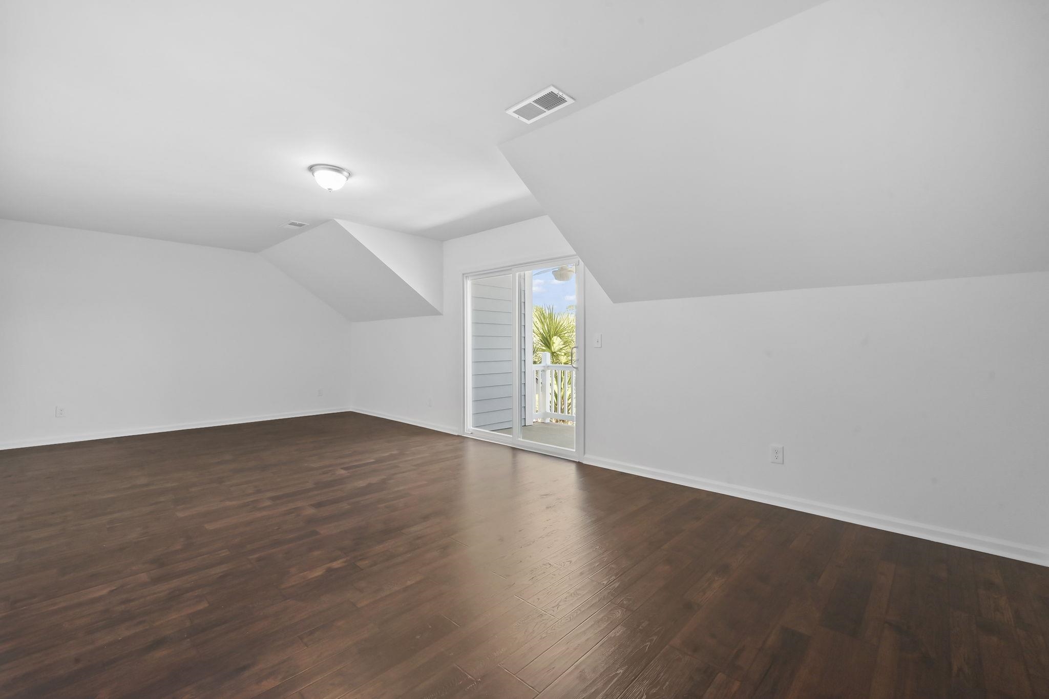 6806 De Lago Ct. Property Photo 17