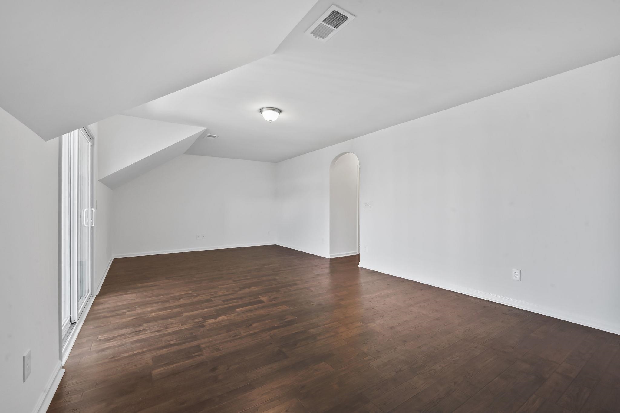 6806 De Lago Ct. Property Photo 19