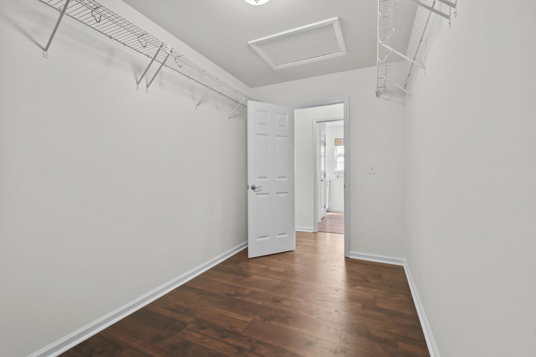 6806 De Lago Ct. Property Photo 20