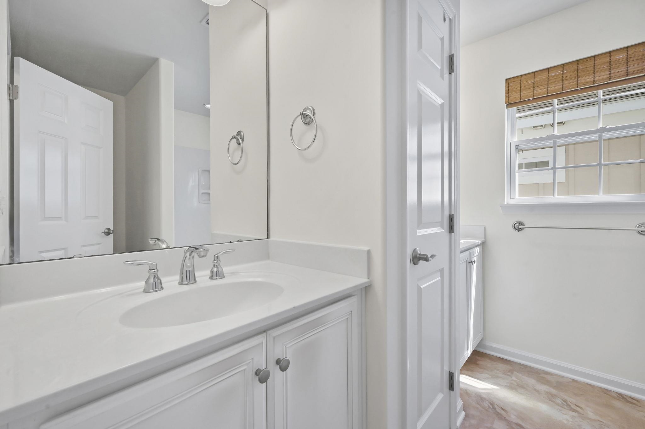 6806 De Lago Ct. Property Photo 22