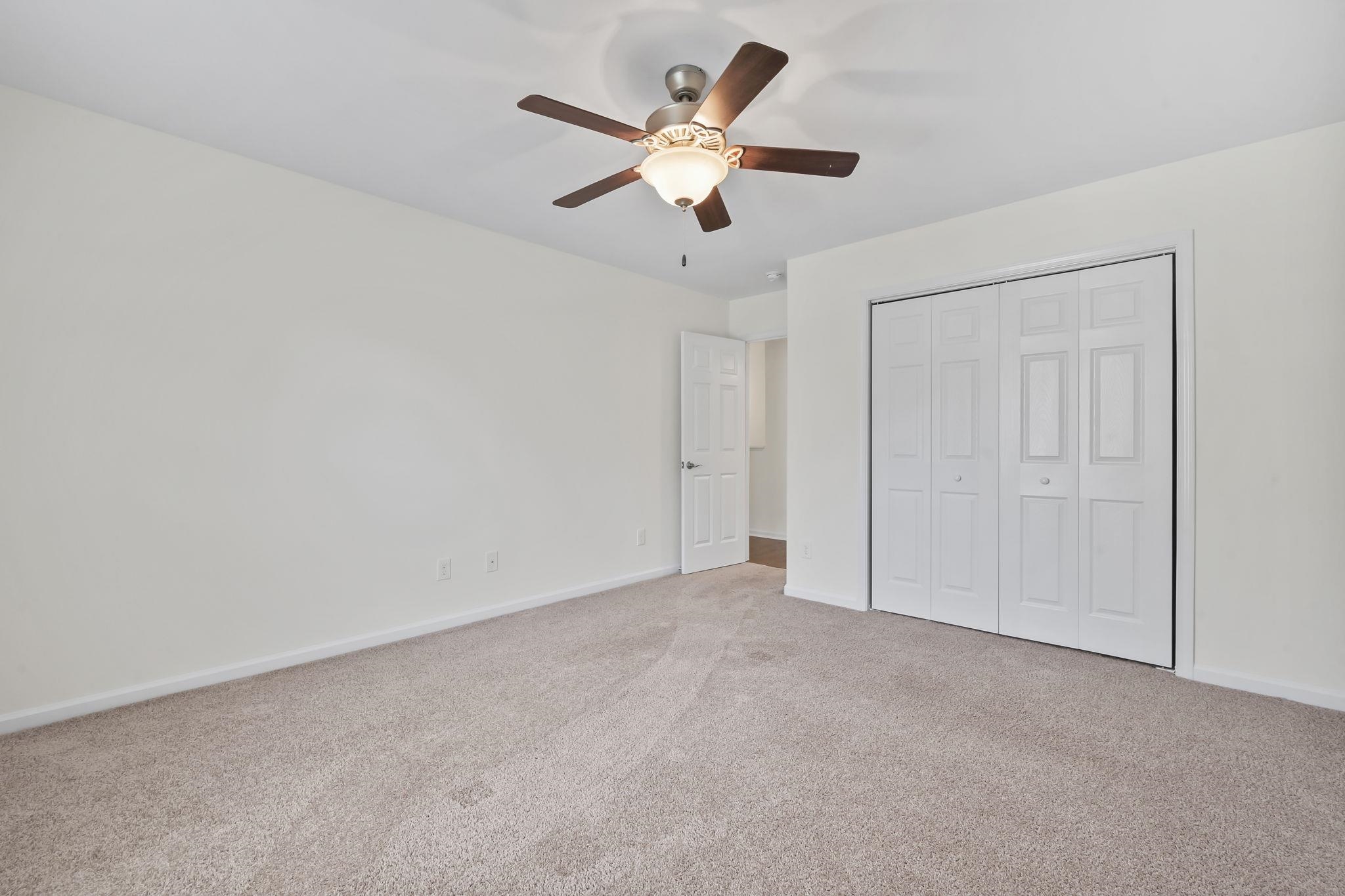 6806 De Lago Ct. Property Photo 31