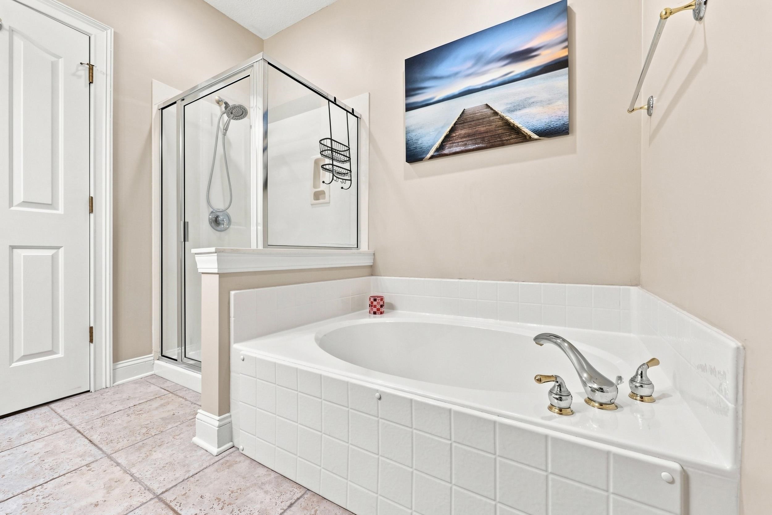 2450 Marsh Glen Dr. Property Photo 15