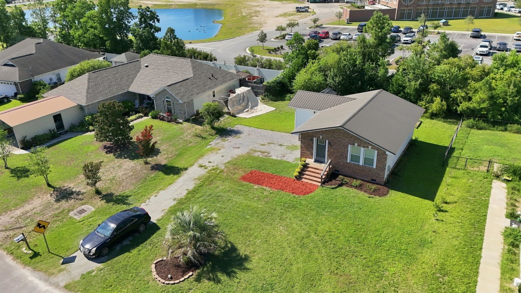 175 Cypress Ln. Property Photo 4