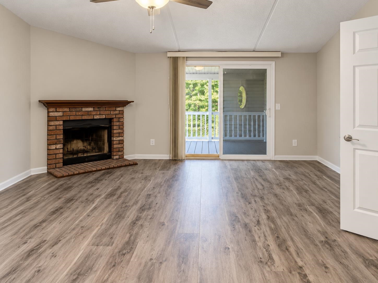 2035 Lees Landing Circle Property Photo 5