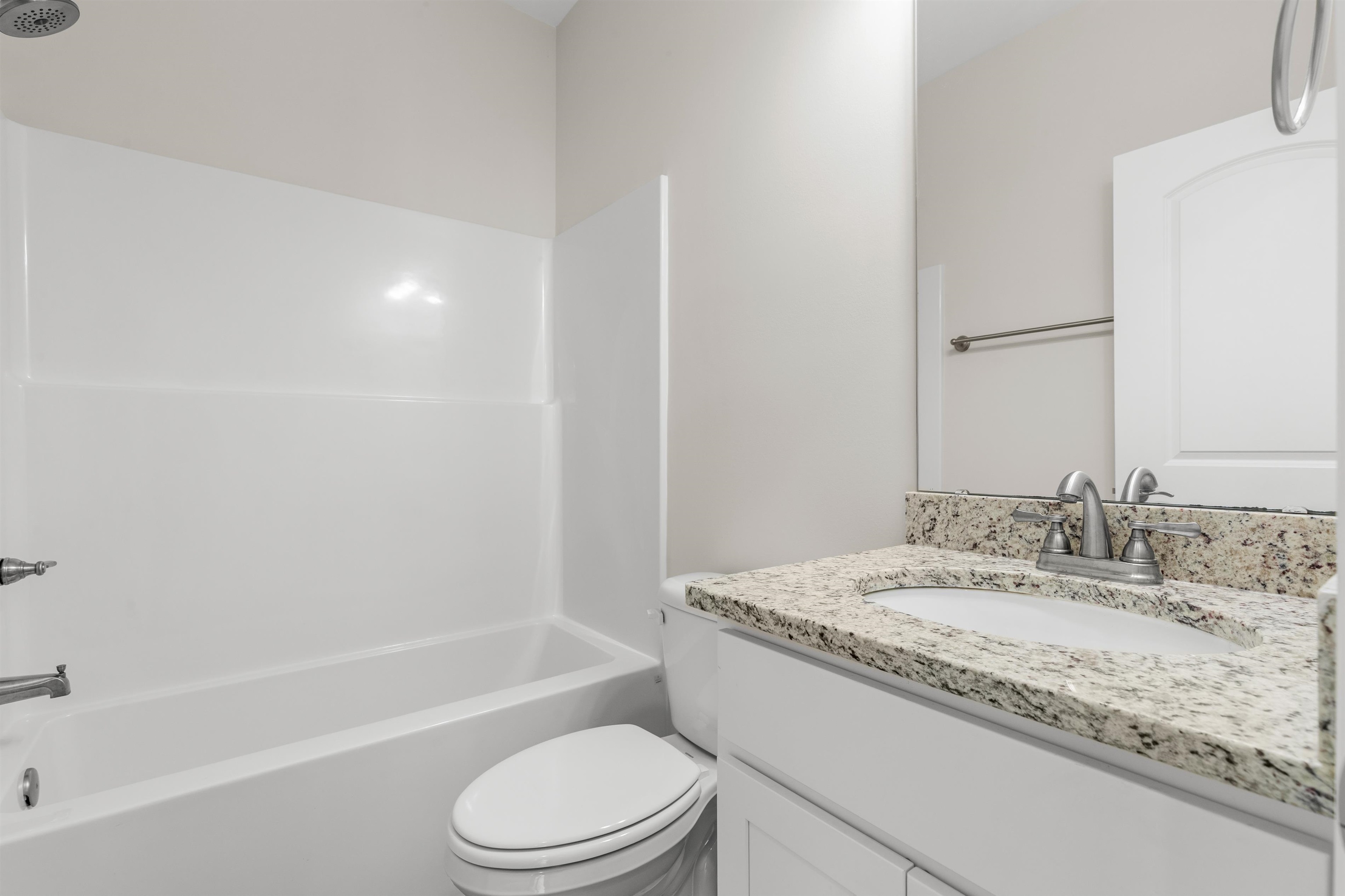 438 Shallow Cove Dr. Property Photo 6