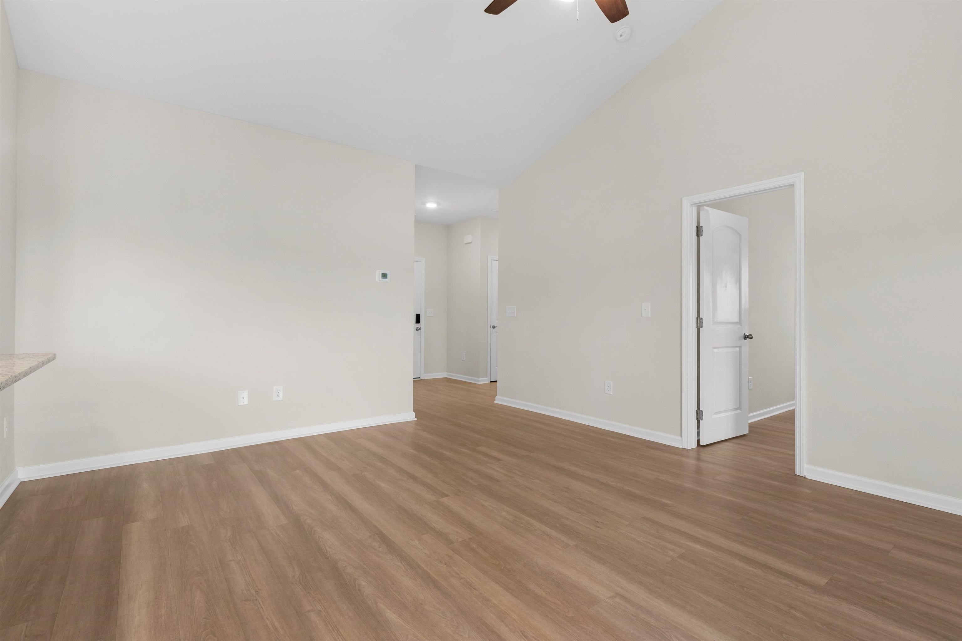 438 Shallow Cove Dr. Property Photo 14