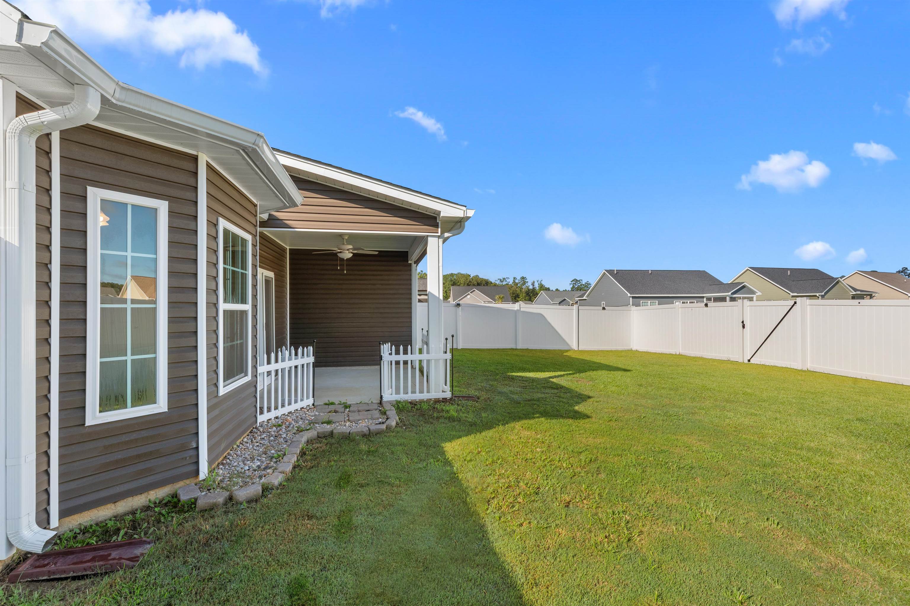 438 Shallow Cove Dr. Property Photo 38