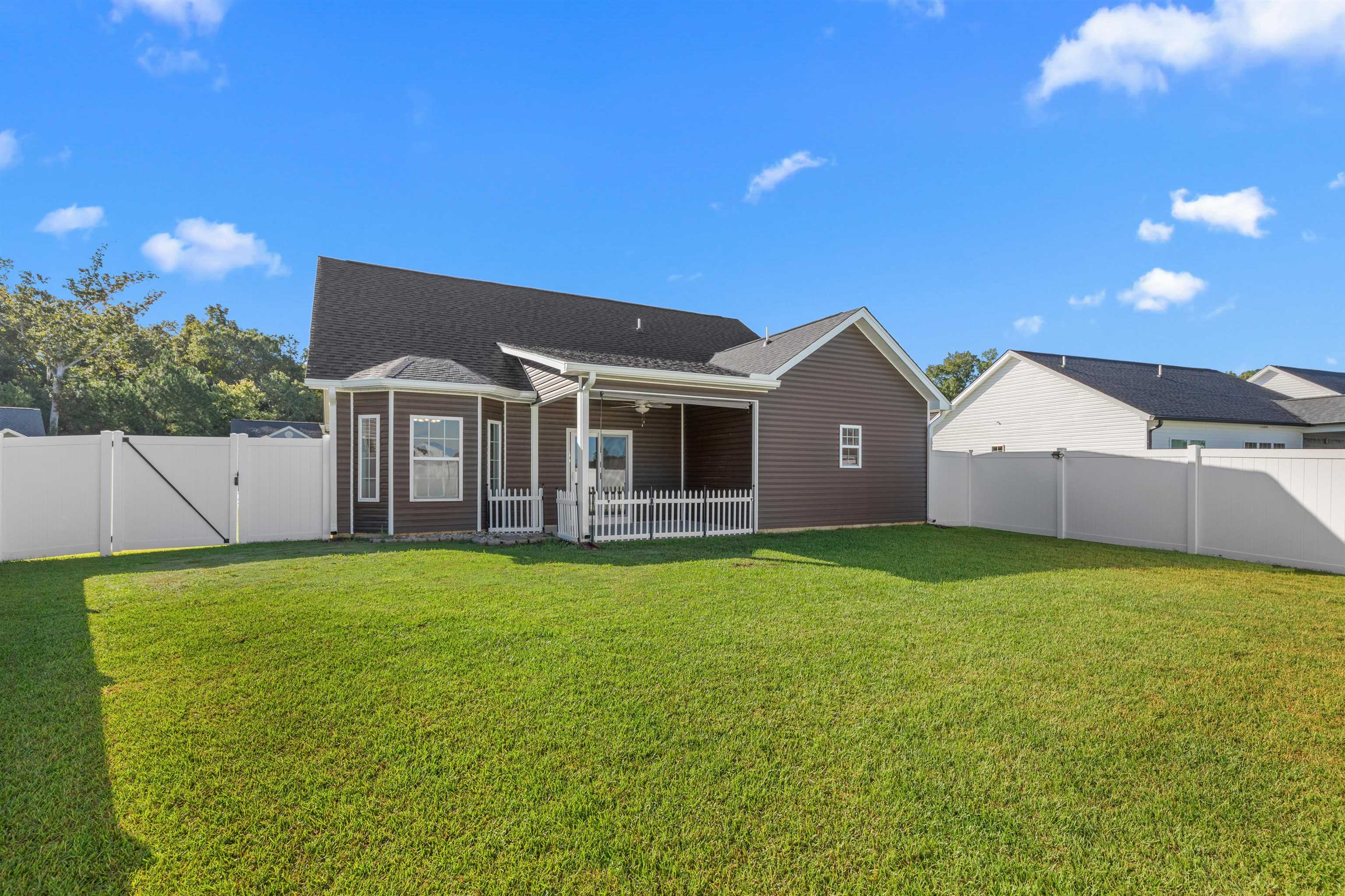 438 Shallow Cove Dr. Property Photo 39