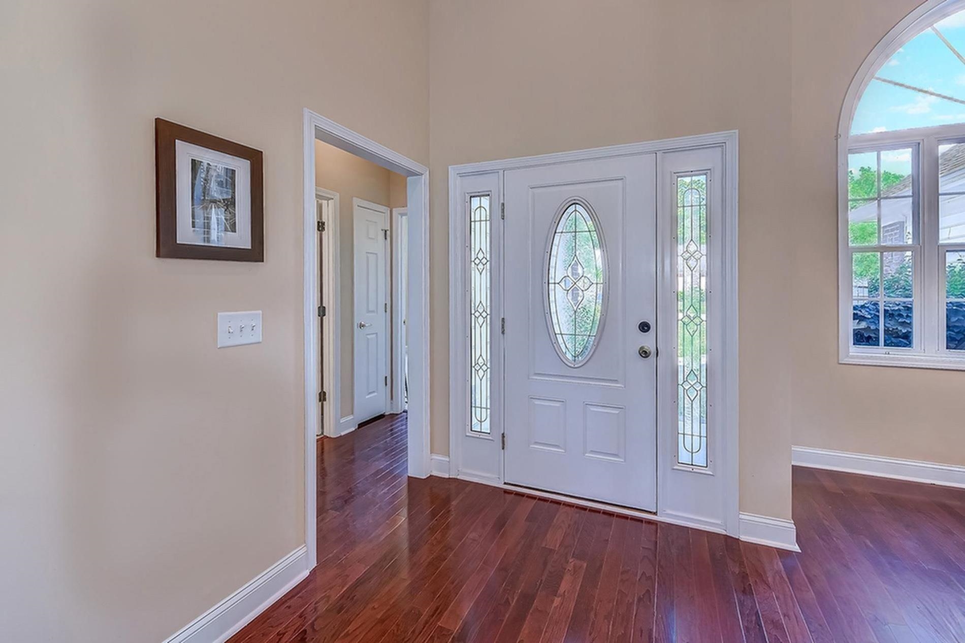1022 Dublin Dr. Property Photo 4