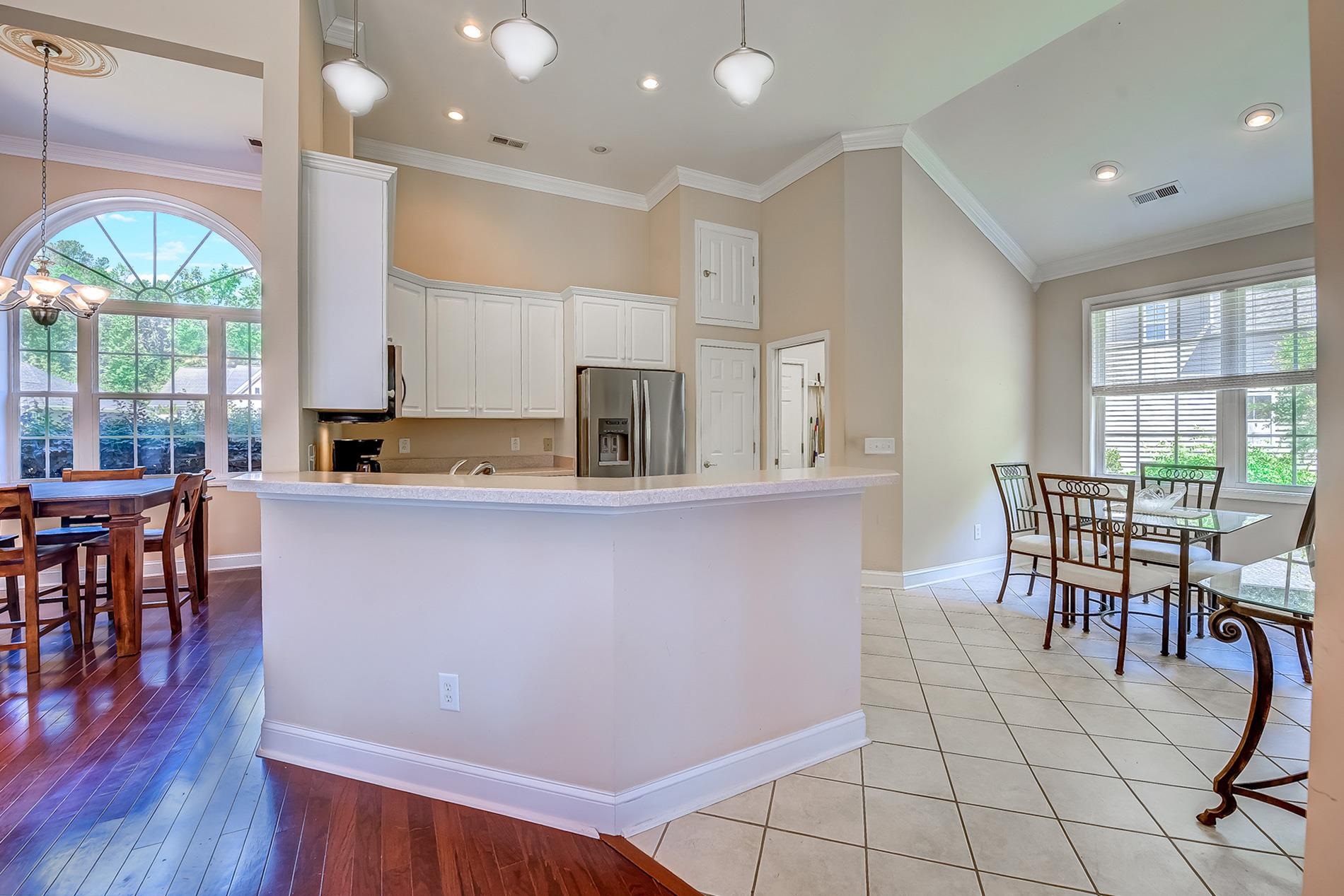1022 Dublin Dr. Property Photo 11