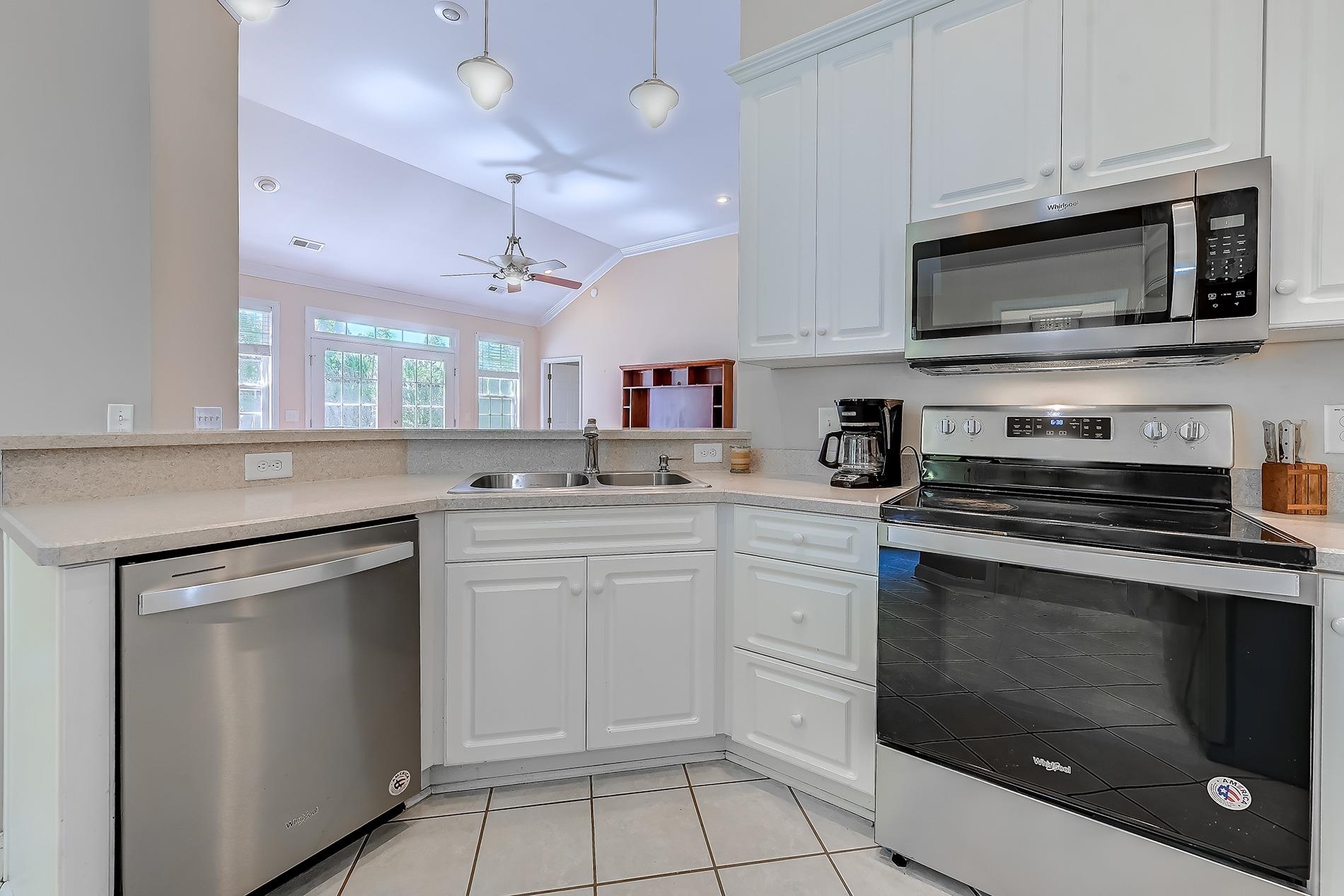 1022 Dublin Dr. Property Photo 14