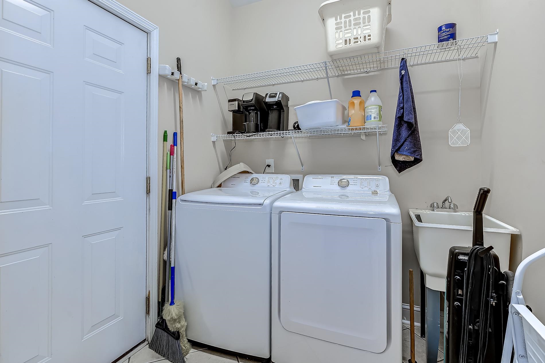 1022 Dublin Dr. Property Photo 15