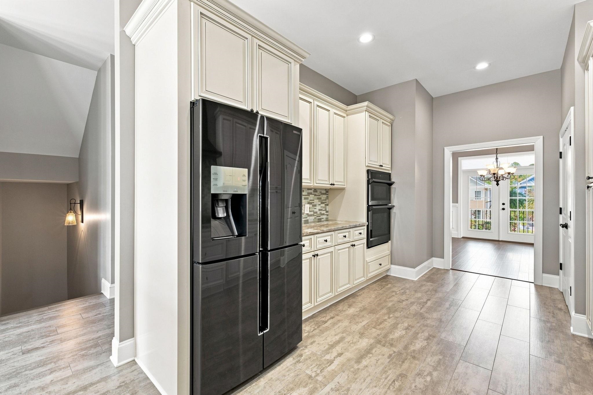 369 Saint Julian Ln. Property Photo 10