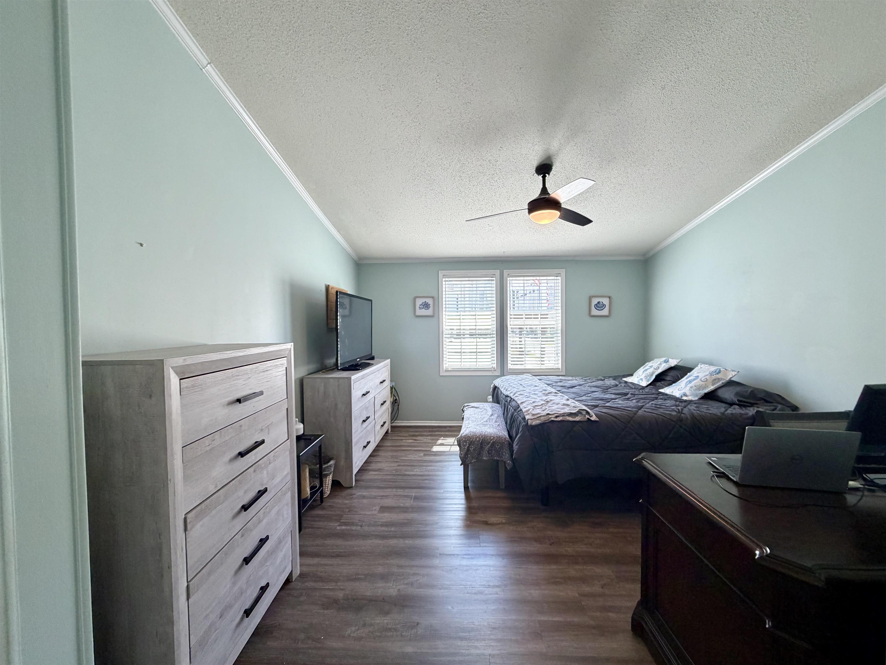 218 Dixon Rd. Property Photo 18