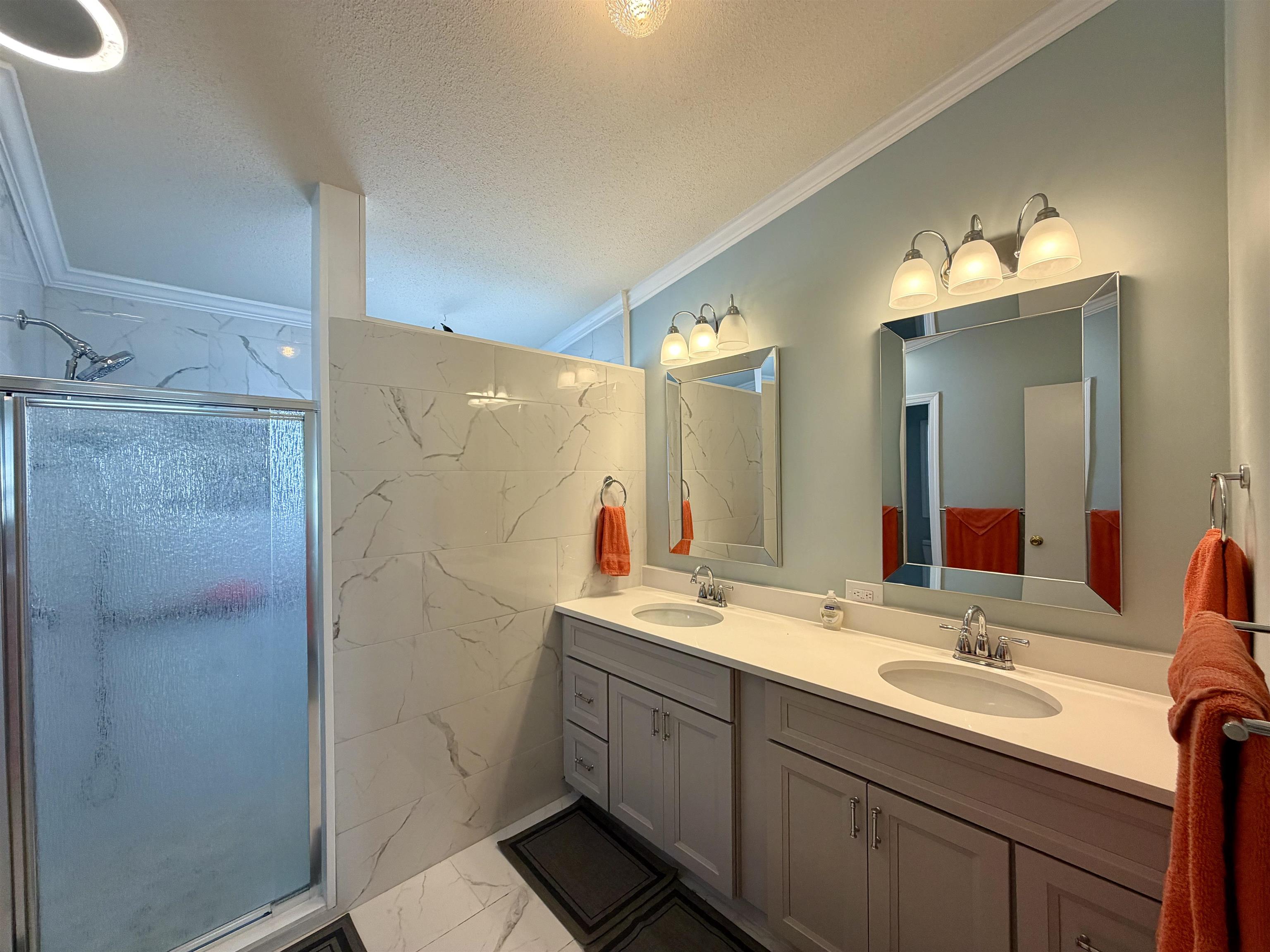 218 Dixon Rd. Property Photo 20