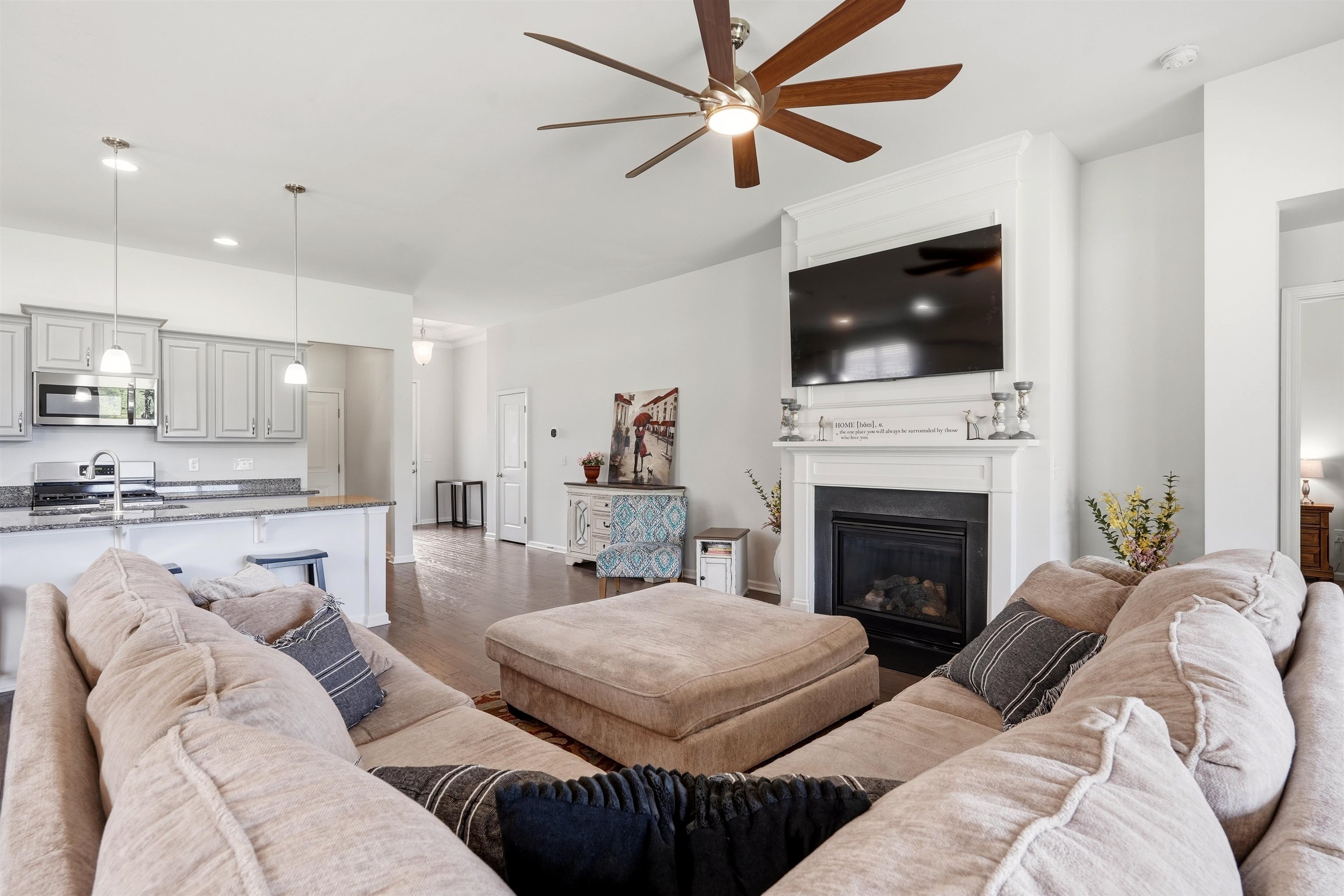 396 Firenze Loop Property Photo 6
