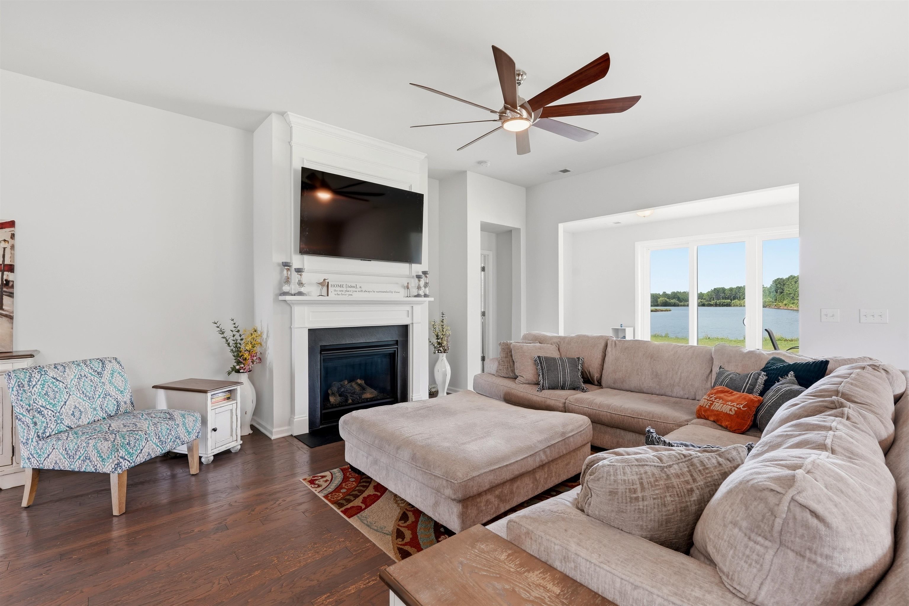 396 Firenze Loop Property Photo 7