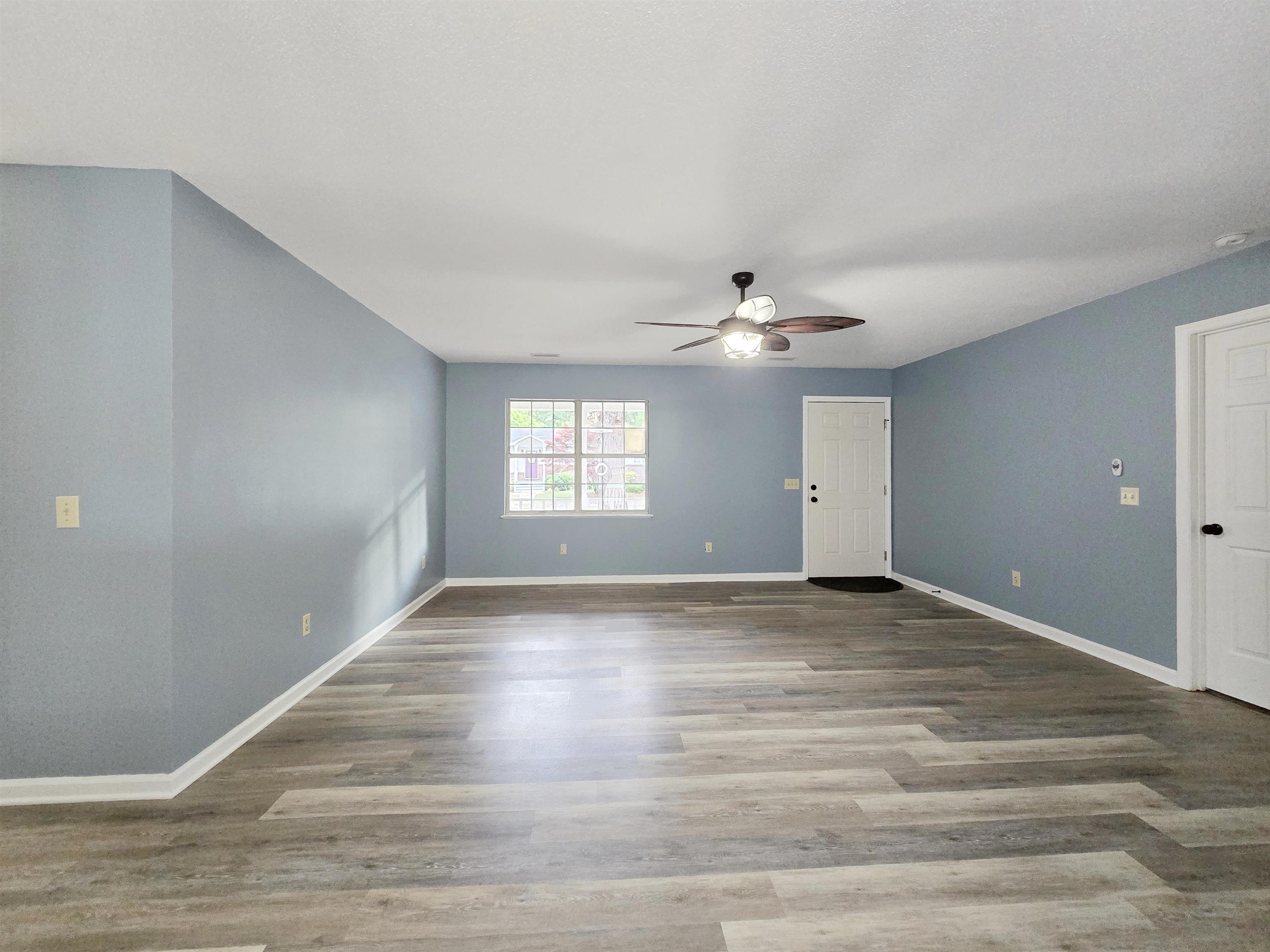 1208 Elm St. Property Photo 10