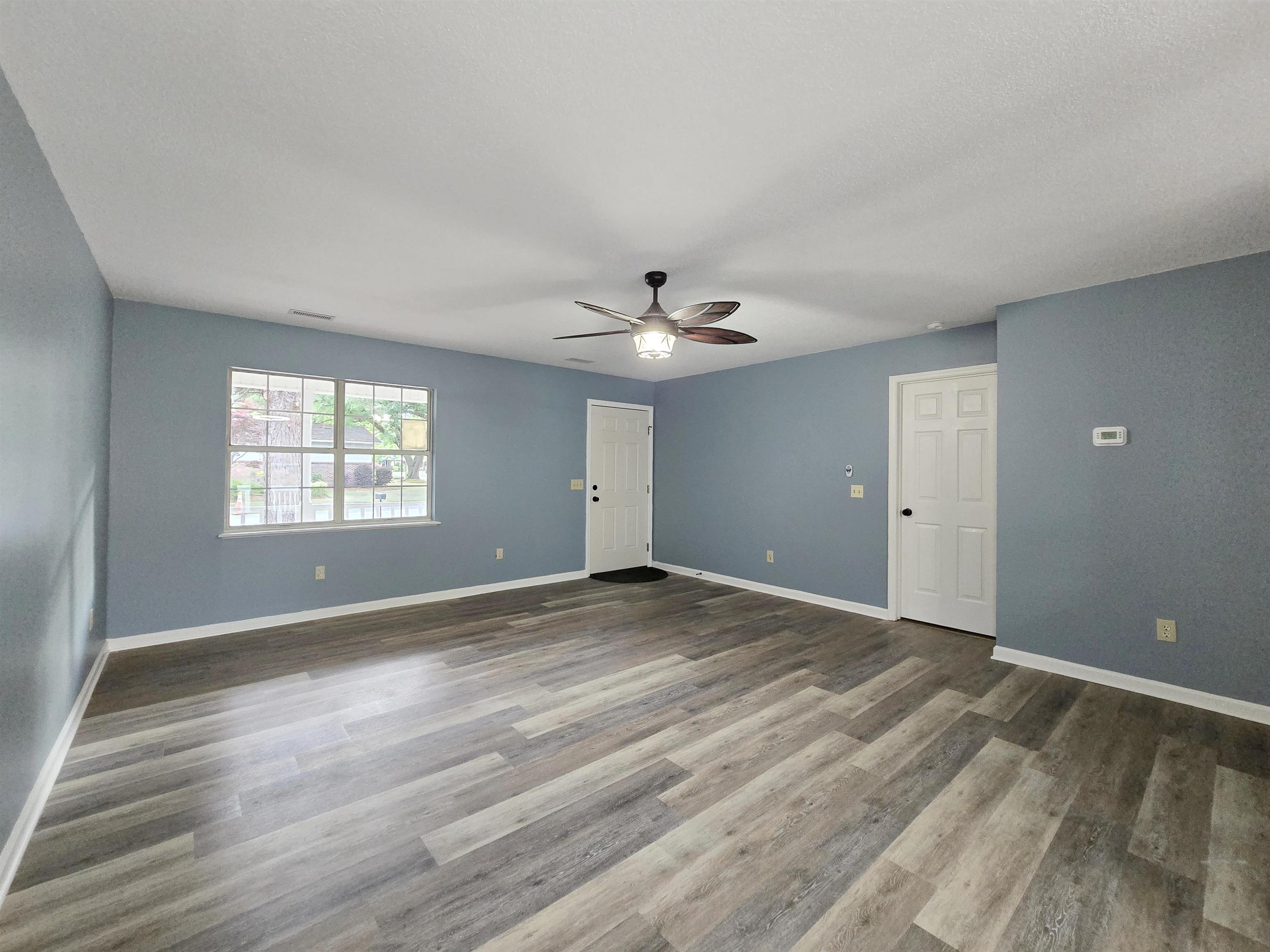 1208 Elm St. Property Photo 12