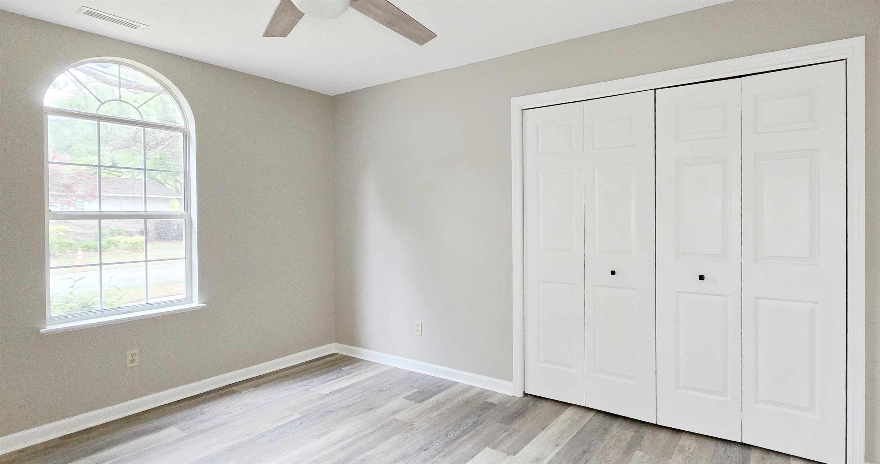 1208 Elm St. Property Photo 46