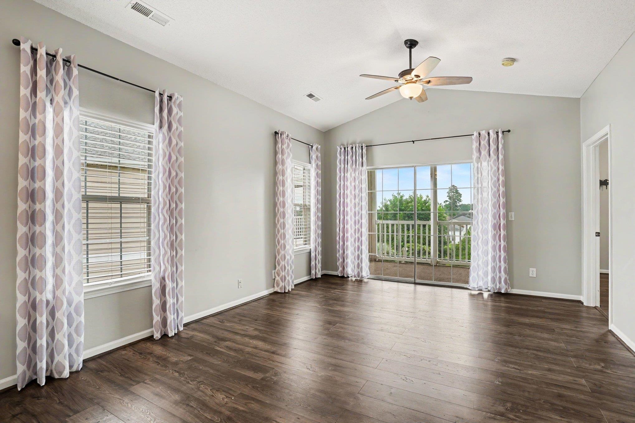 2020 Cross Gate Blvd. Property Photo 18