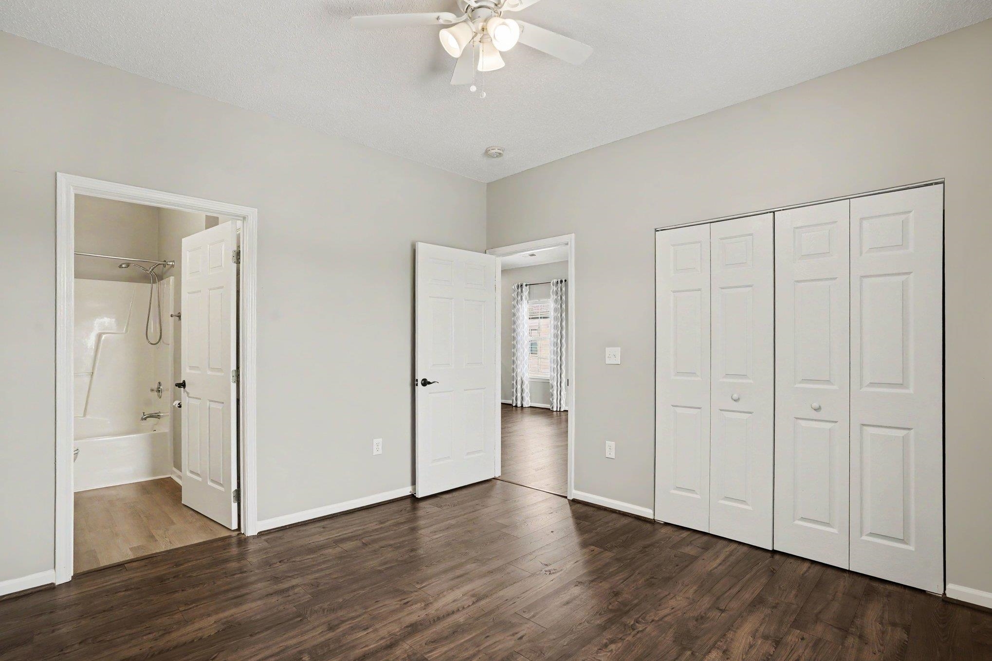 2020 Cross Gate Blvd. Property Photo 23