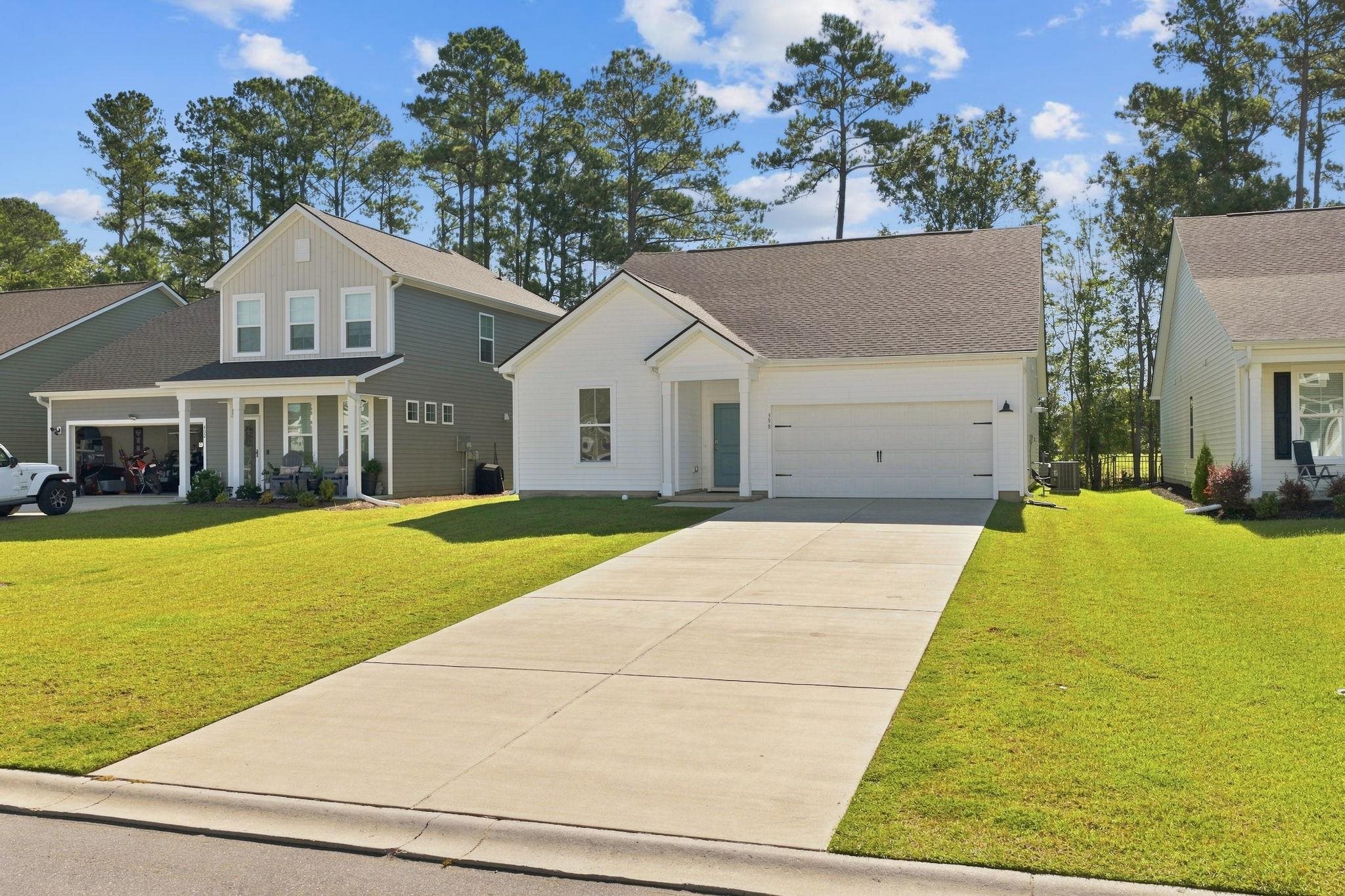 398 Sun Colony Blvd. Property Photo 2