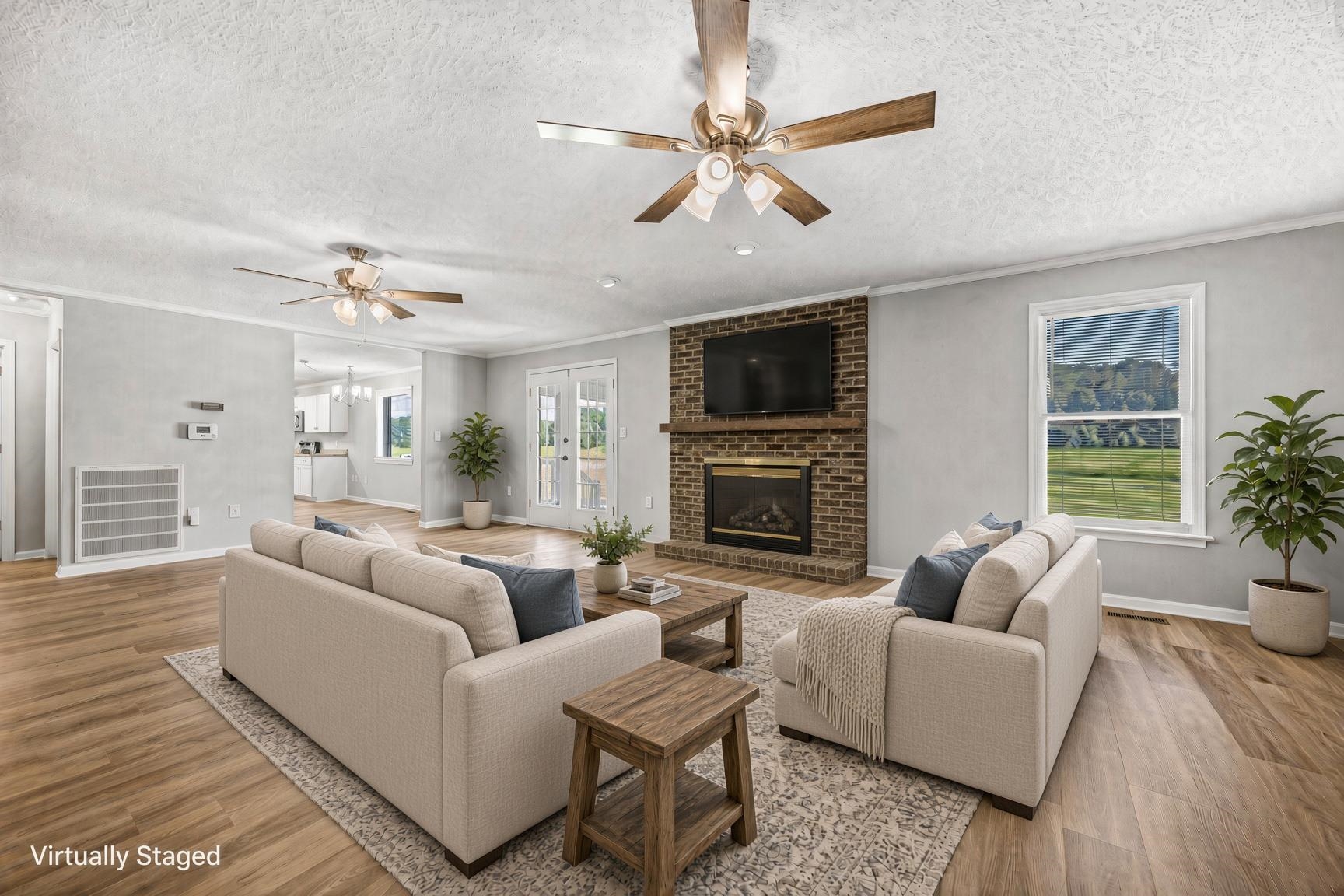1576 Carl Rd. Property Photo 4