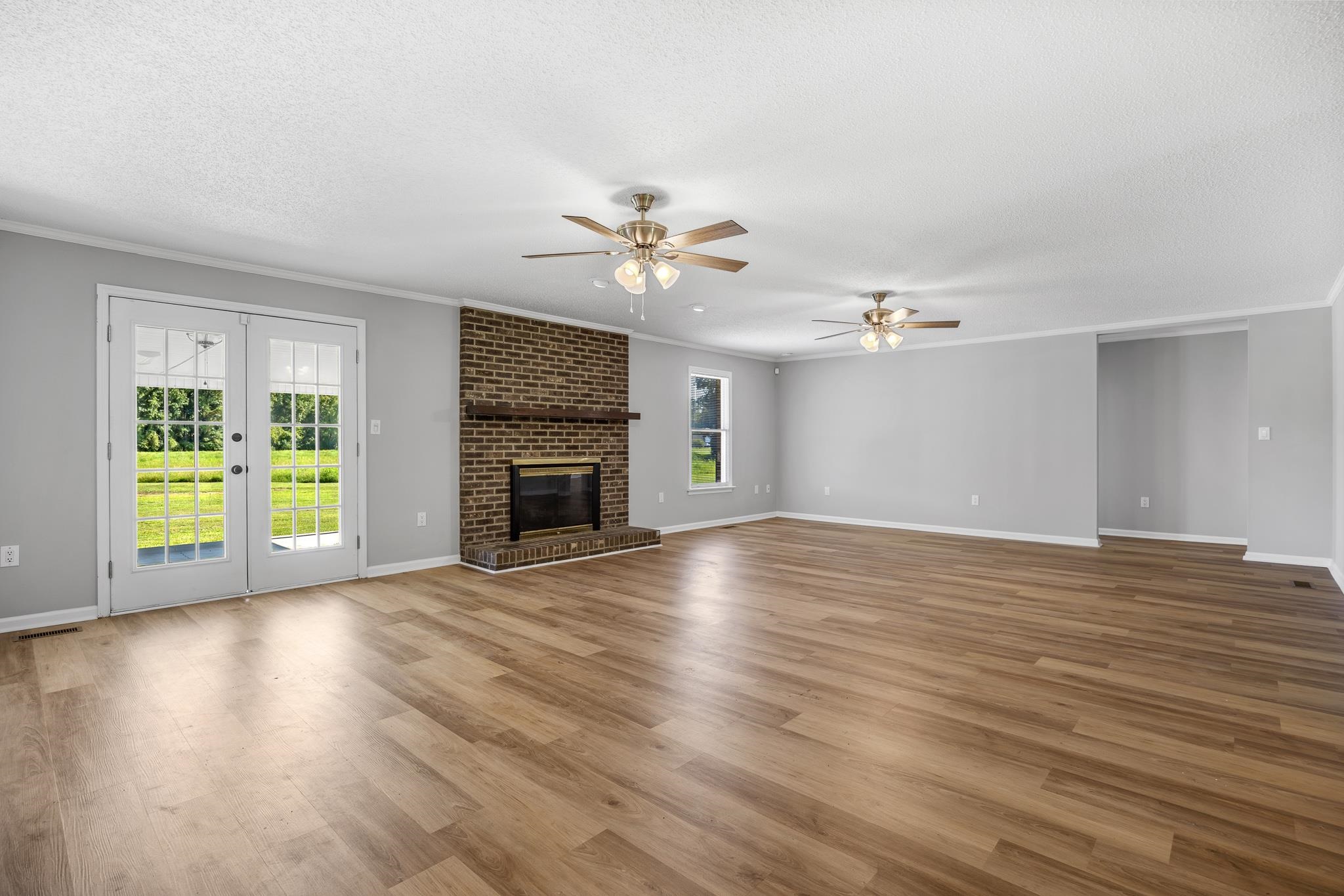 1576 Carl Rd. Property Photo 6