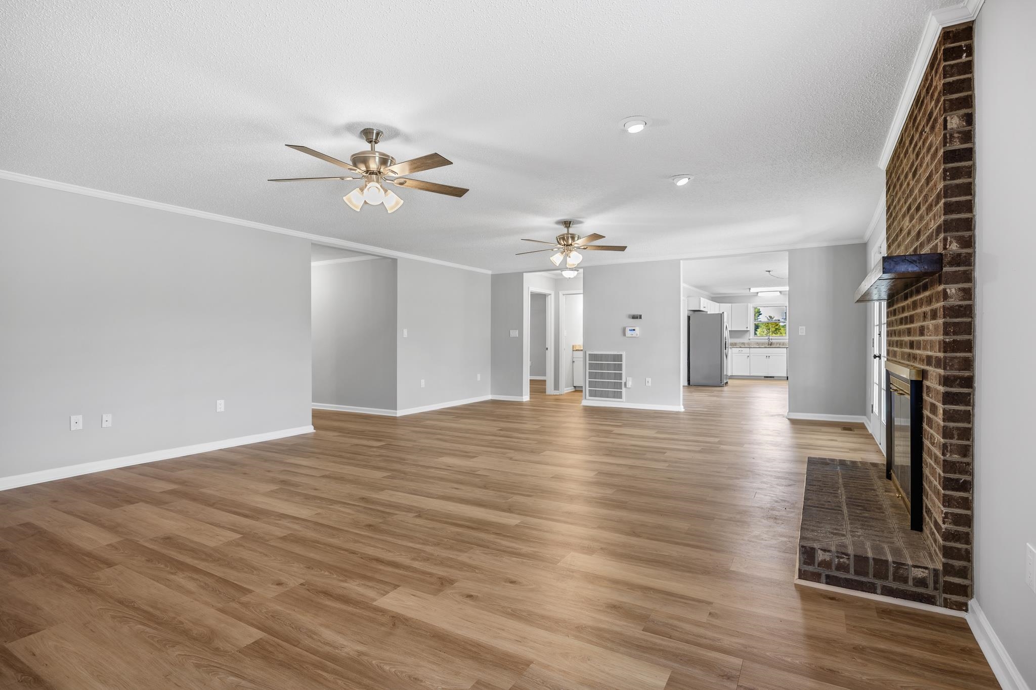 1576 Carl Rd. Property Photo 8