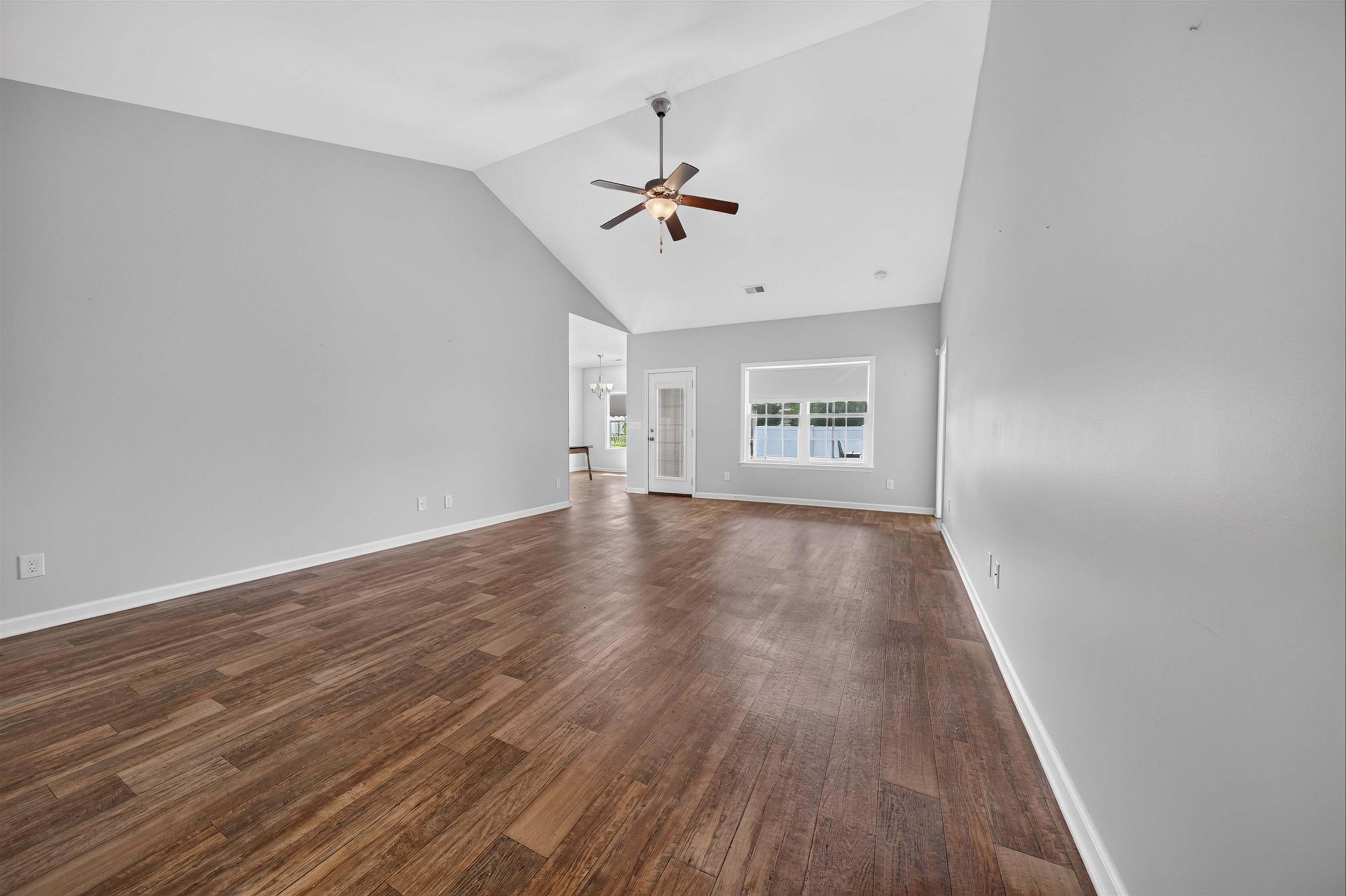 385 Lenox Dr. Property Photo 13