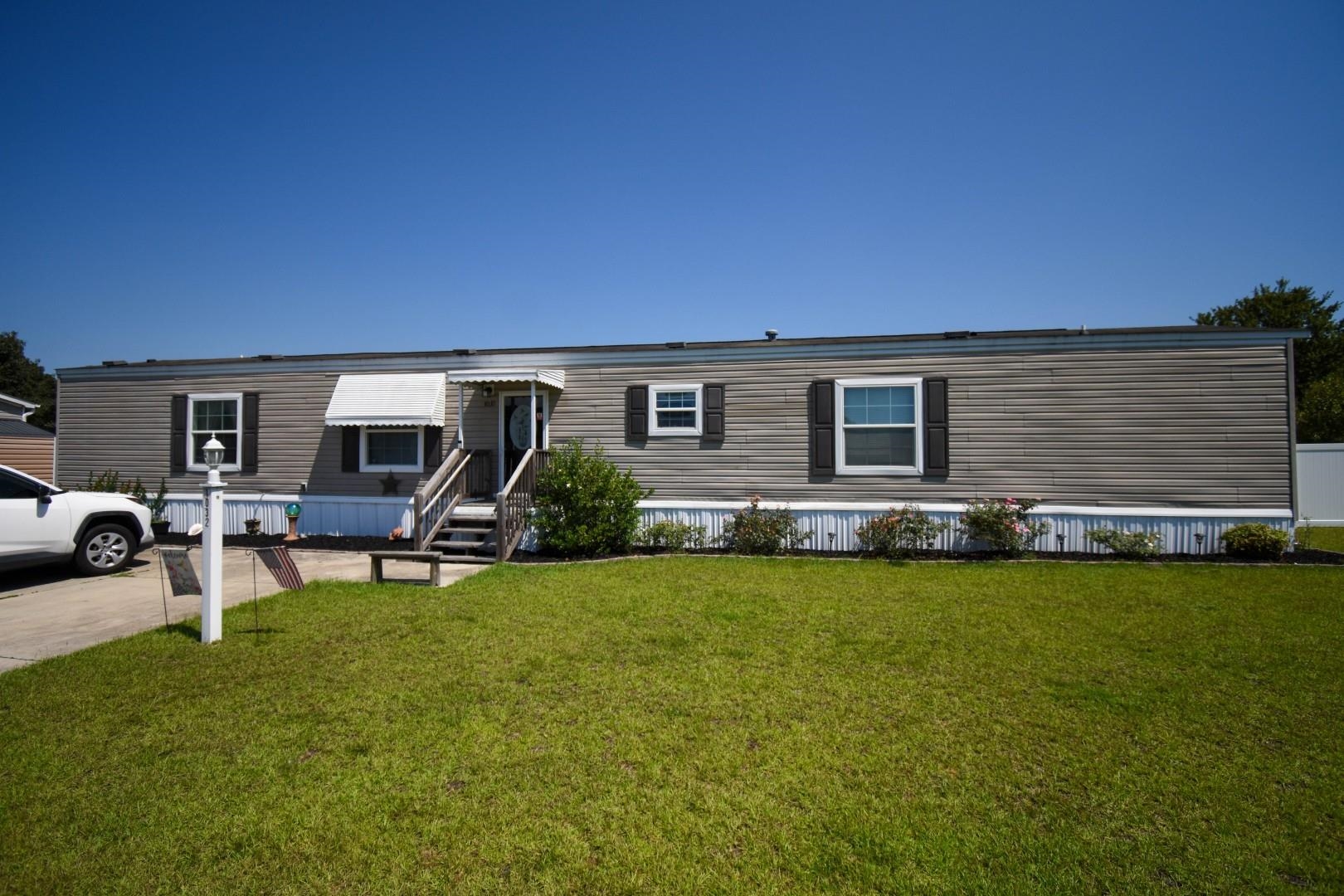 1032 Leebury Ln.