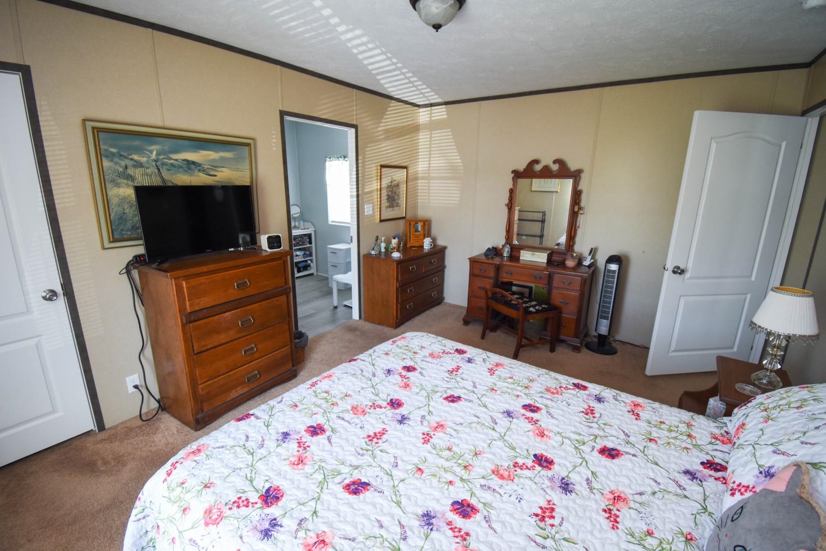 1032 Leebury Ln. Property Photo 4