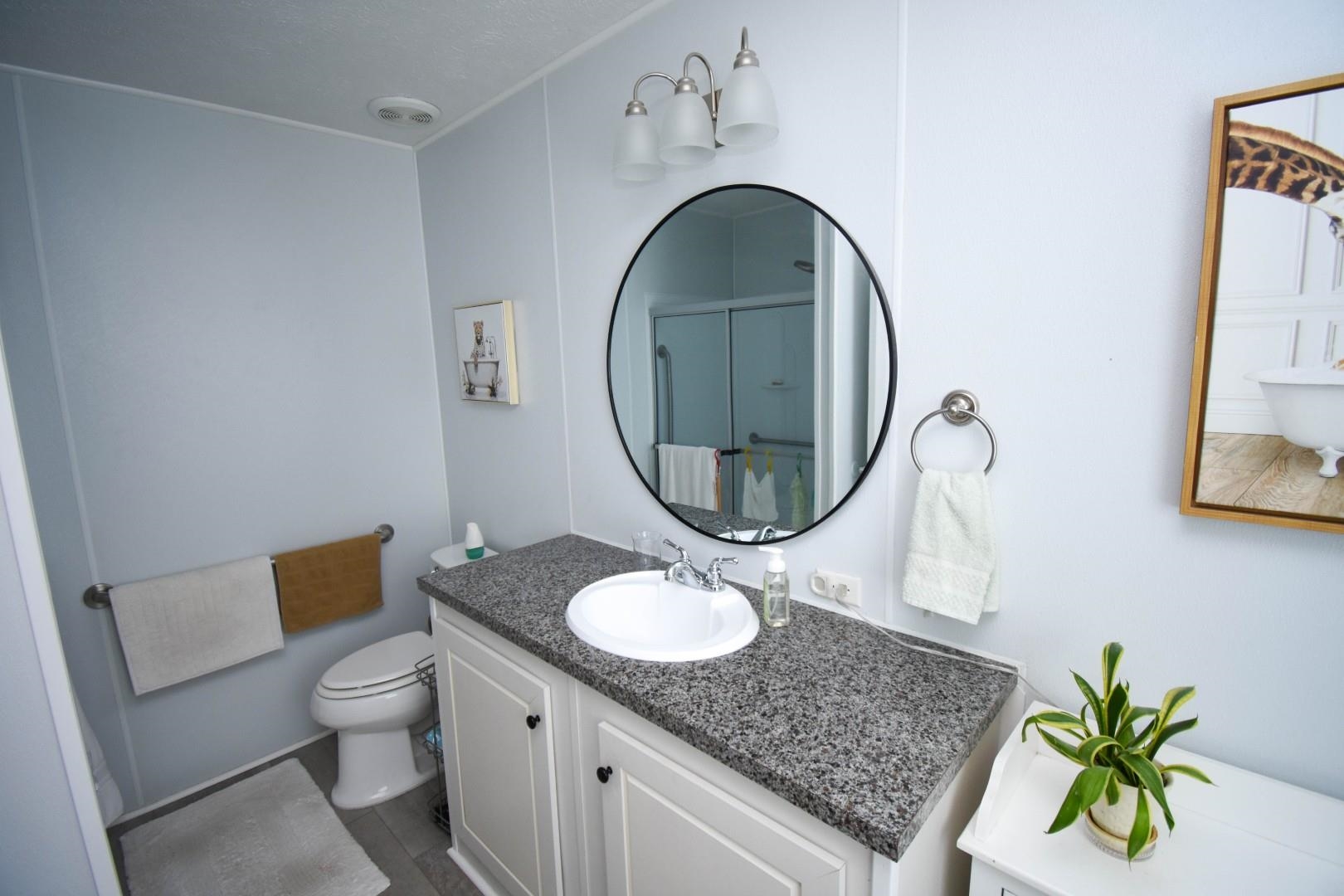 1032 Leebury Ln. Property Photo 6