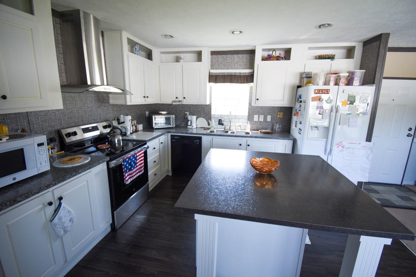 1032 Leebury Ln. Property Photo 13