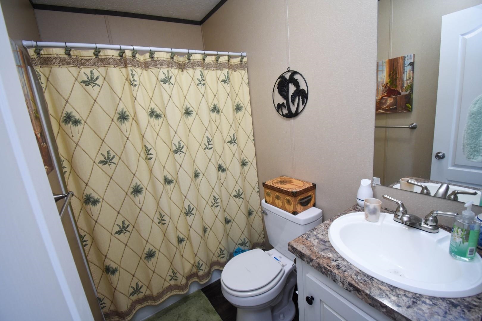 1032 Leebury Ln. Property Photo 18