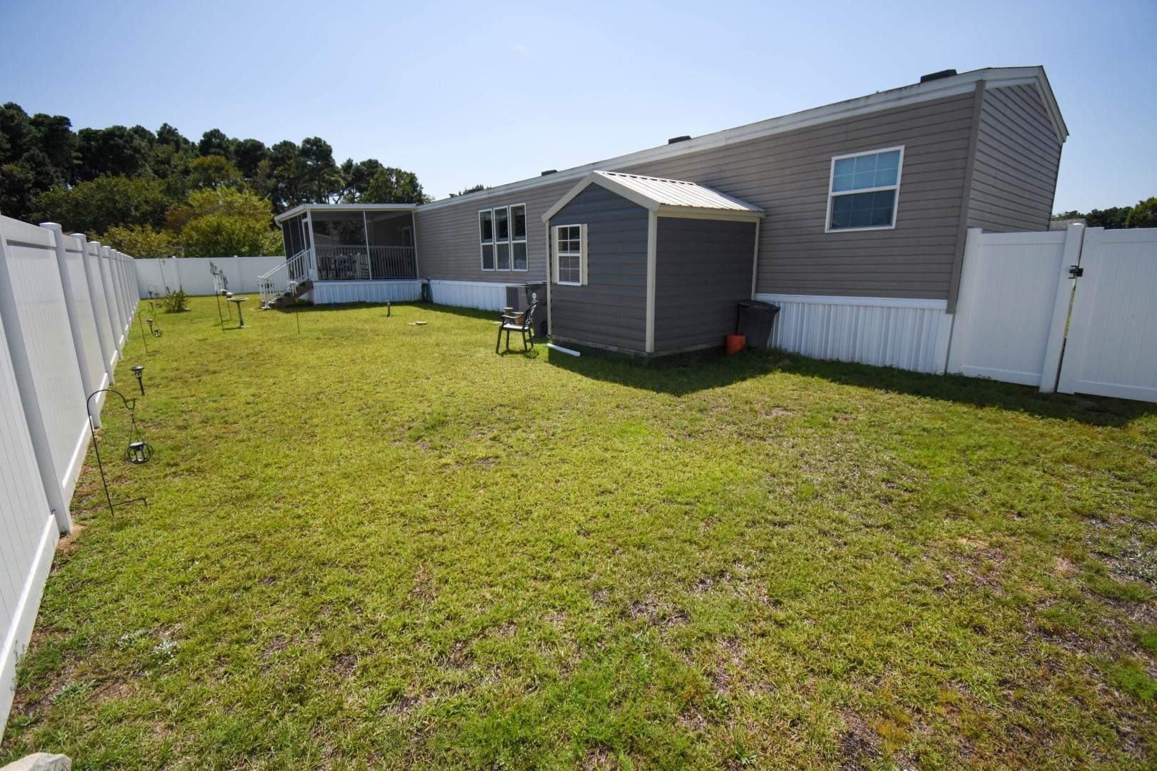 1032 Leebury Ln. Property Photo 24