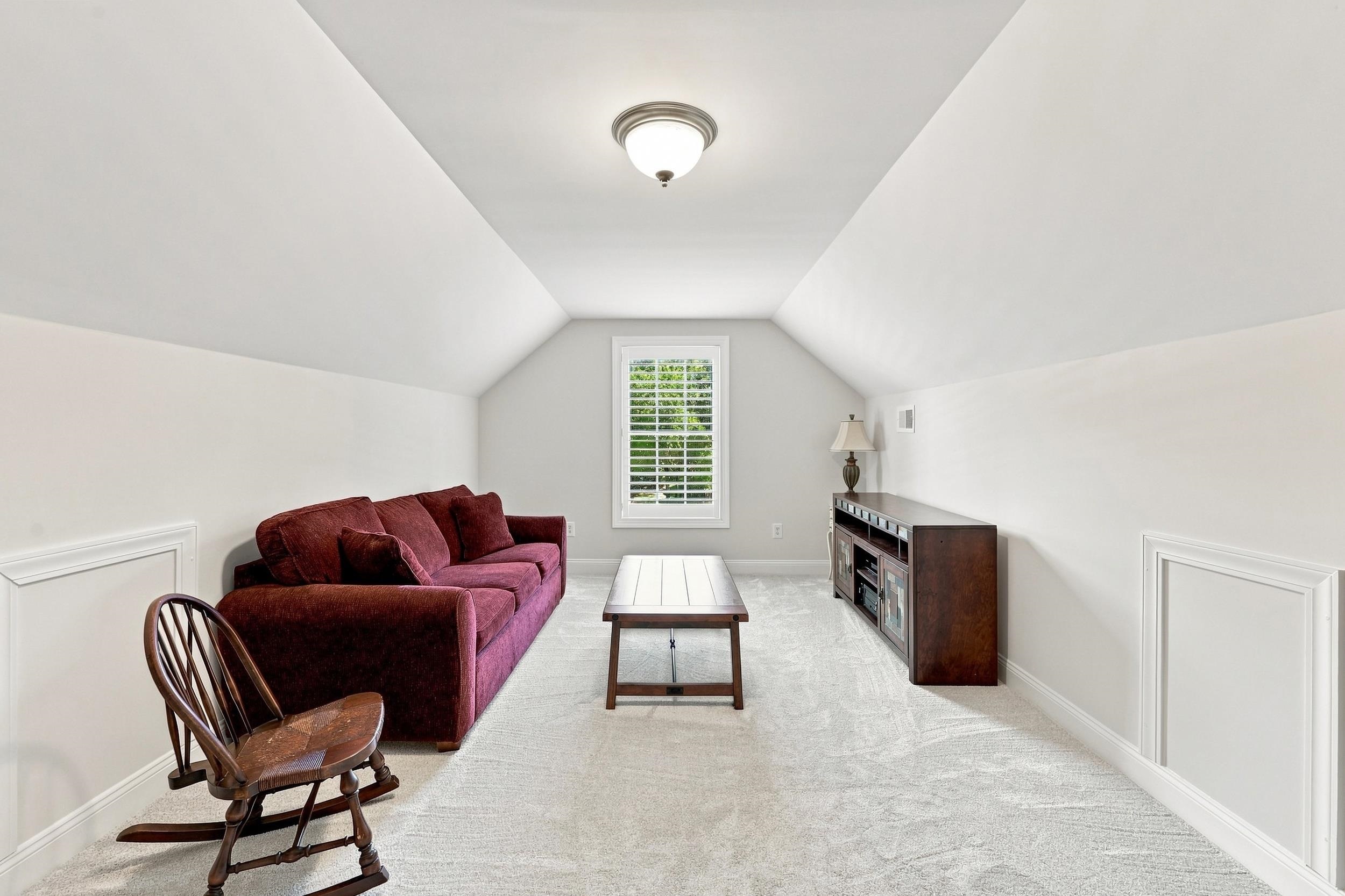 45 Highwood Circle Property Photo 30