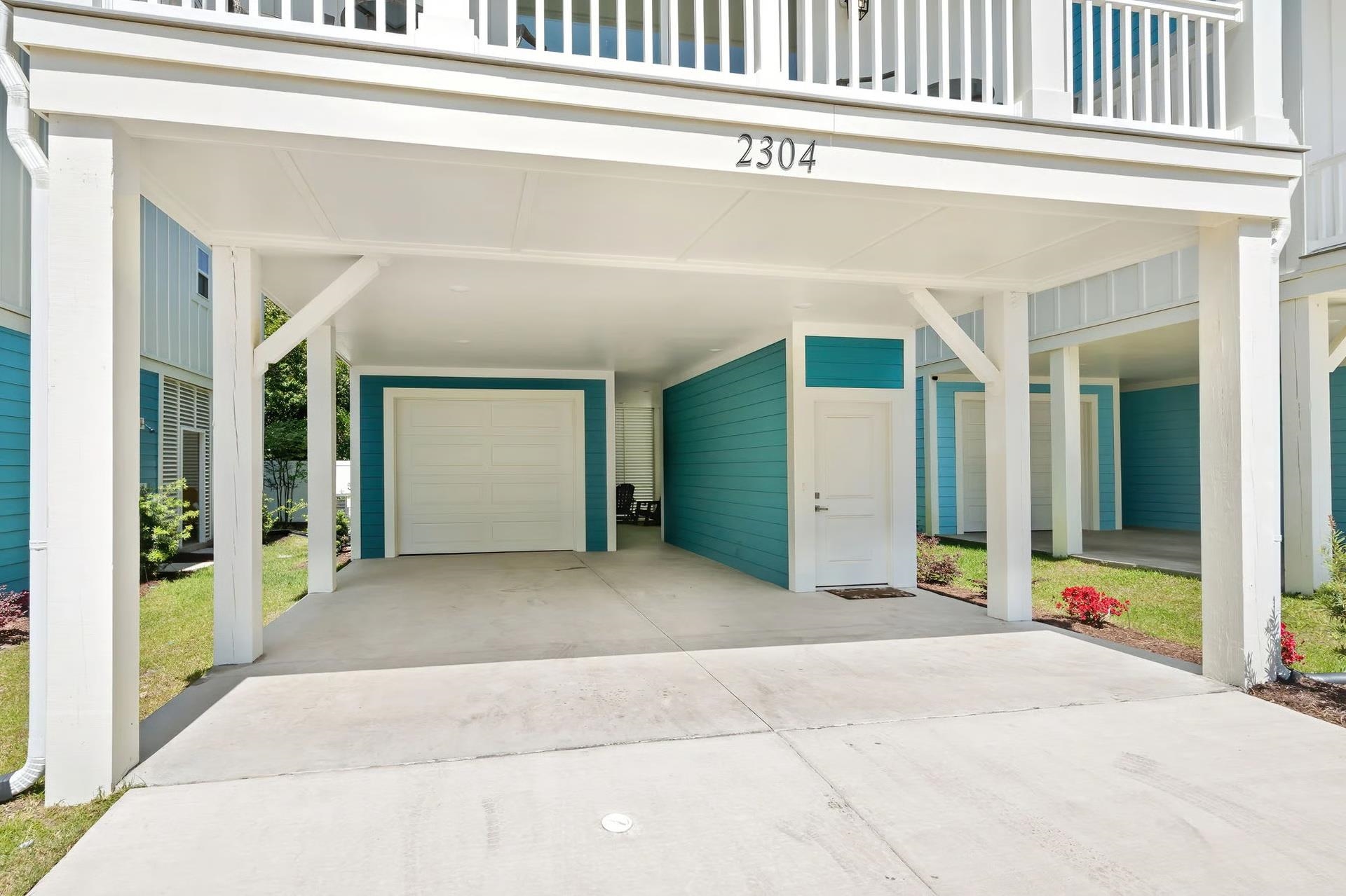 2304 Seaseeker Ln. Property Photo 4