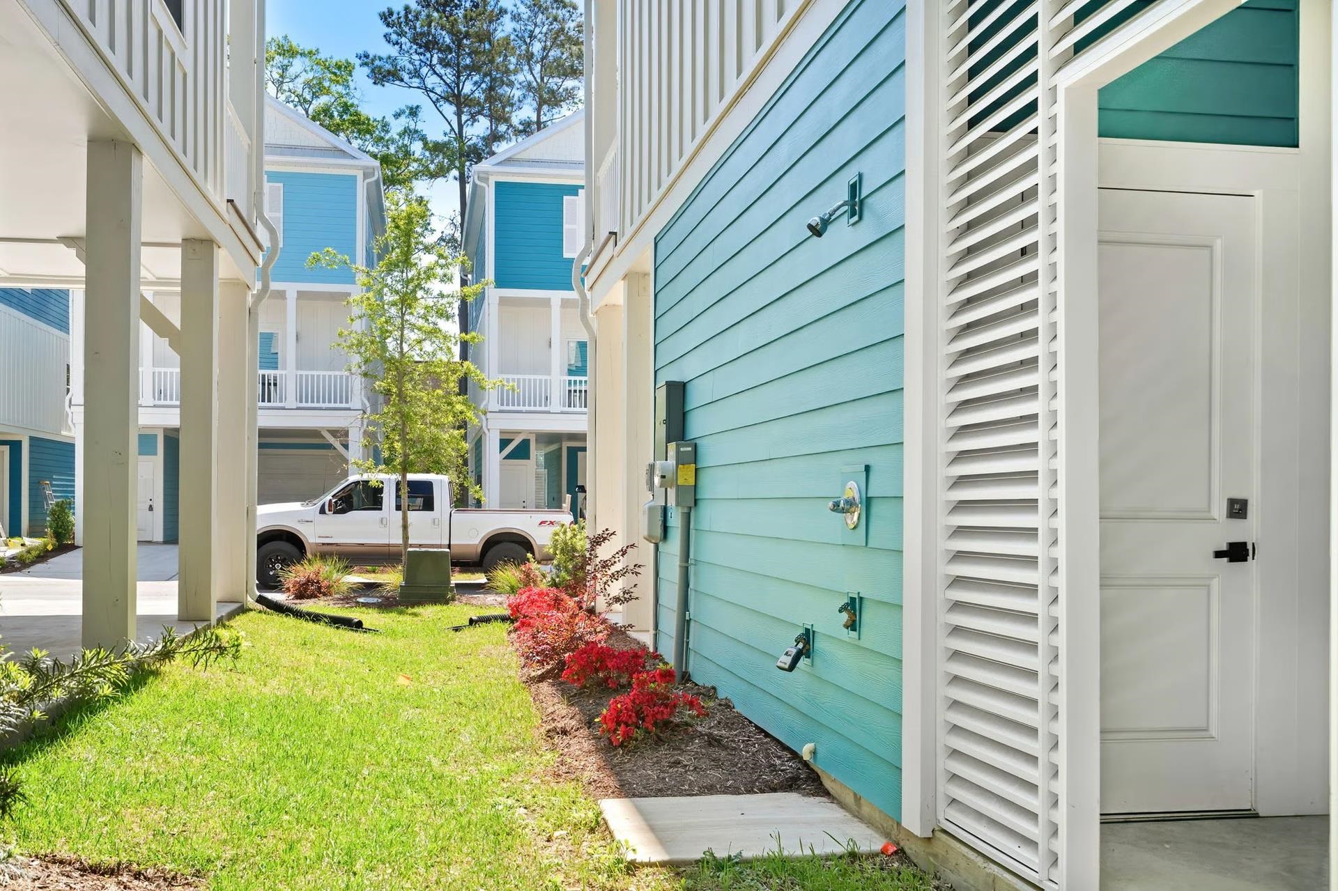 2304 Seaseeker Ln. Property Photo 7