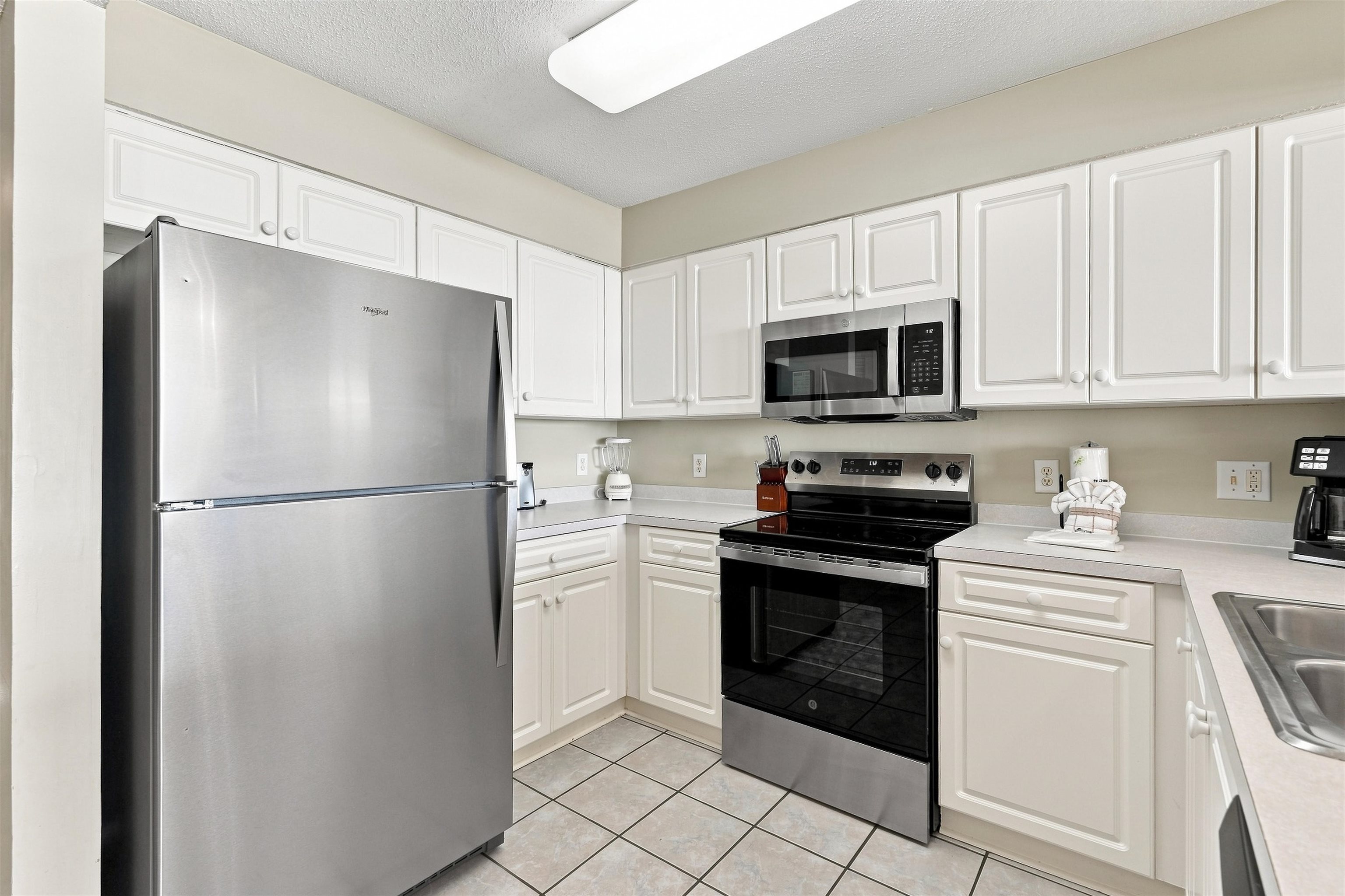 102 N Ocean Blvd. Property Photo 4