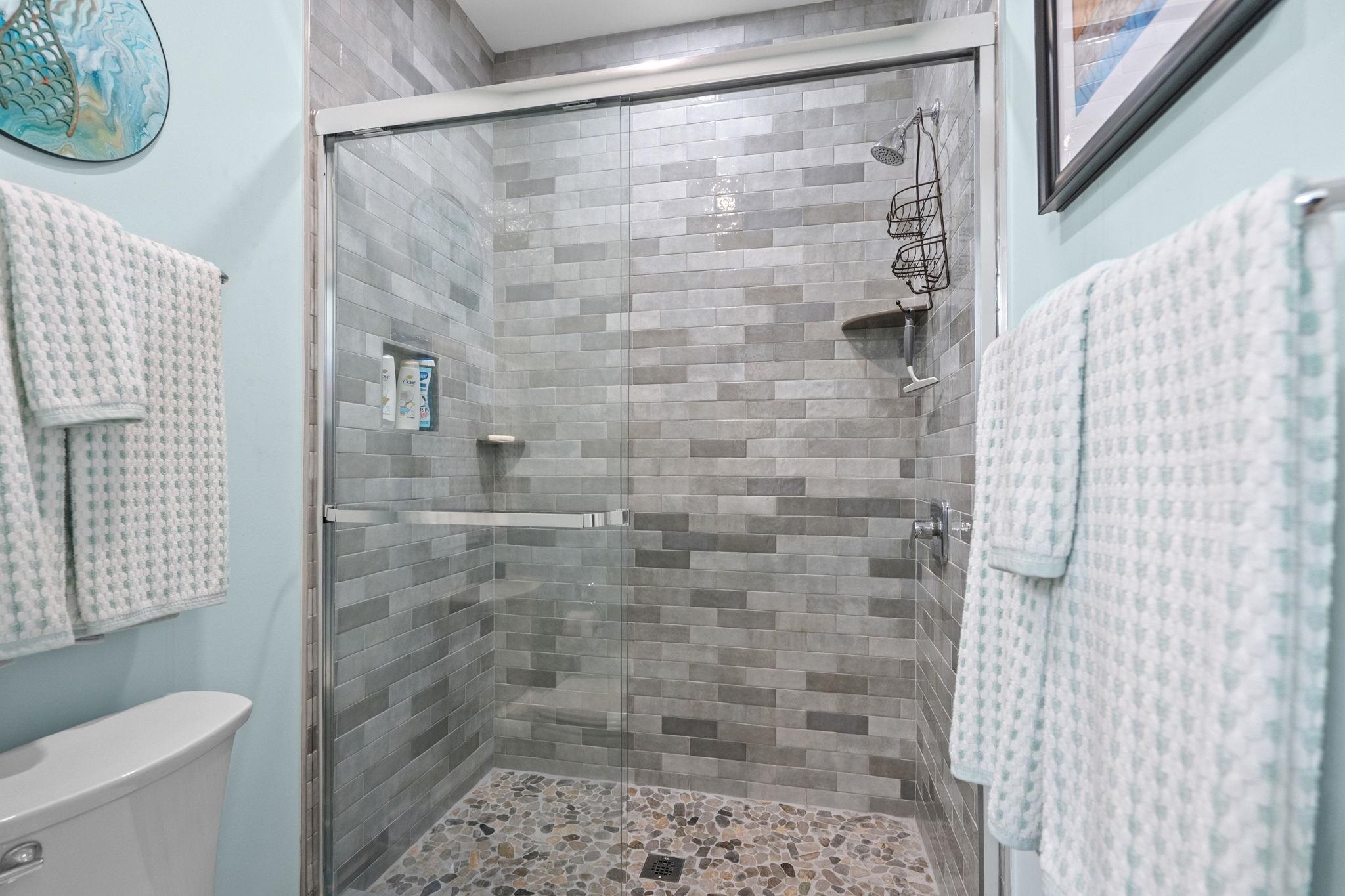 4927 Woodview Ln. Property Photo 38