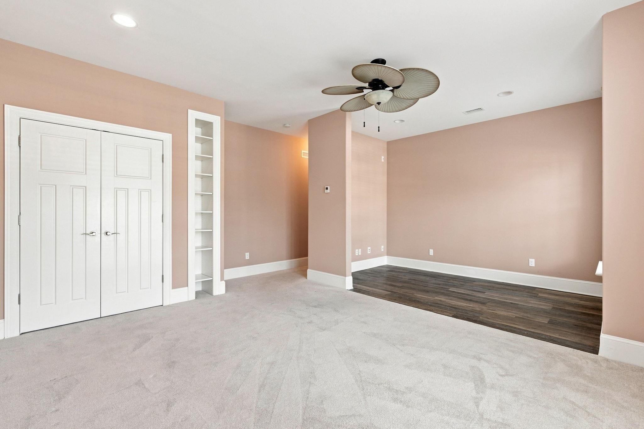 128 Knotty Pine Way Property Photo 10