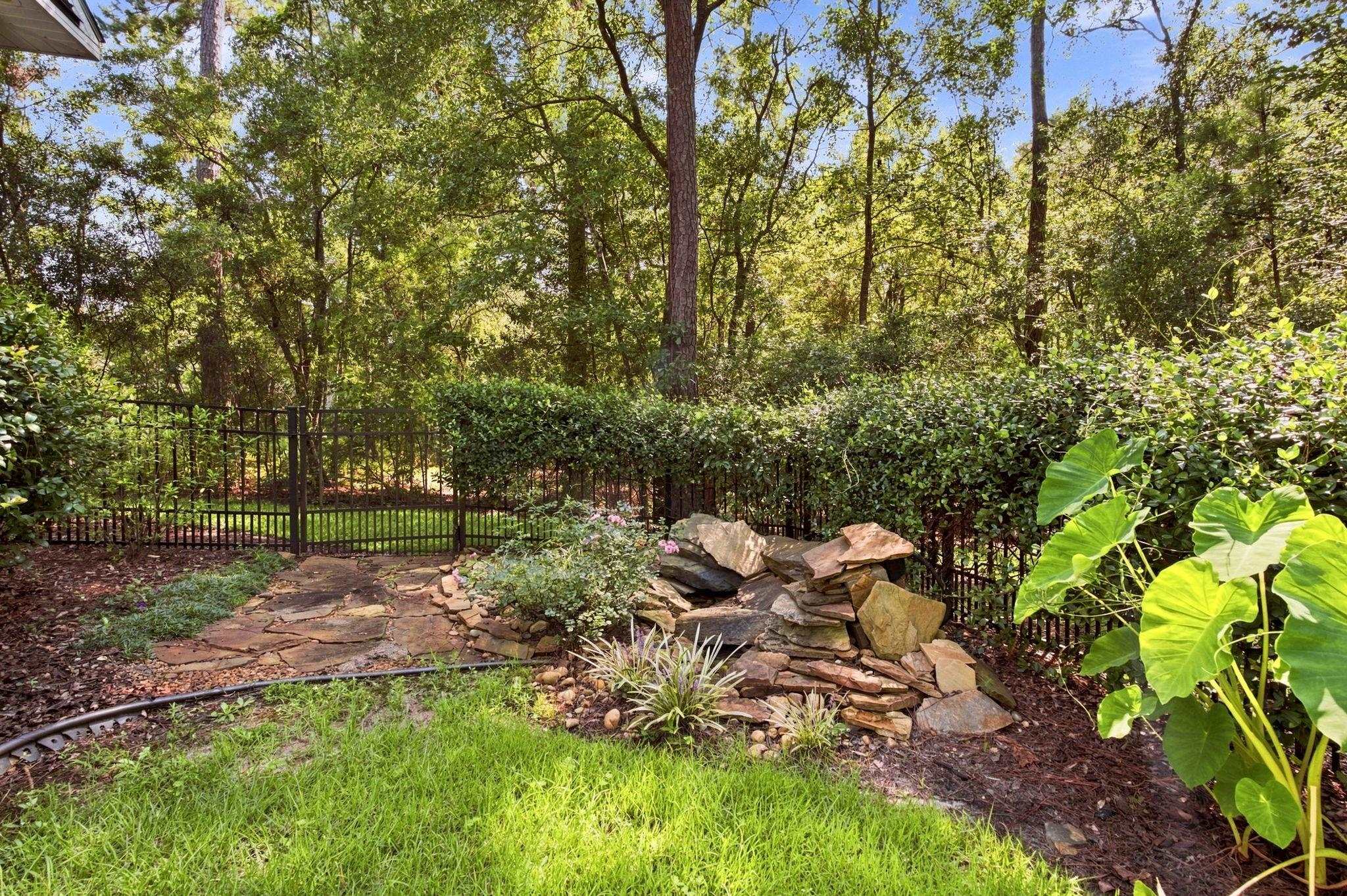 128 Knotty Pine Way Property Photo 47