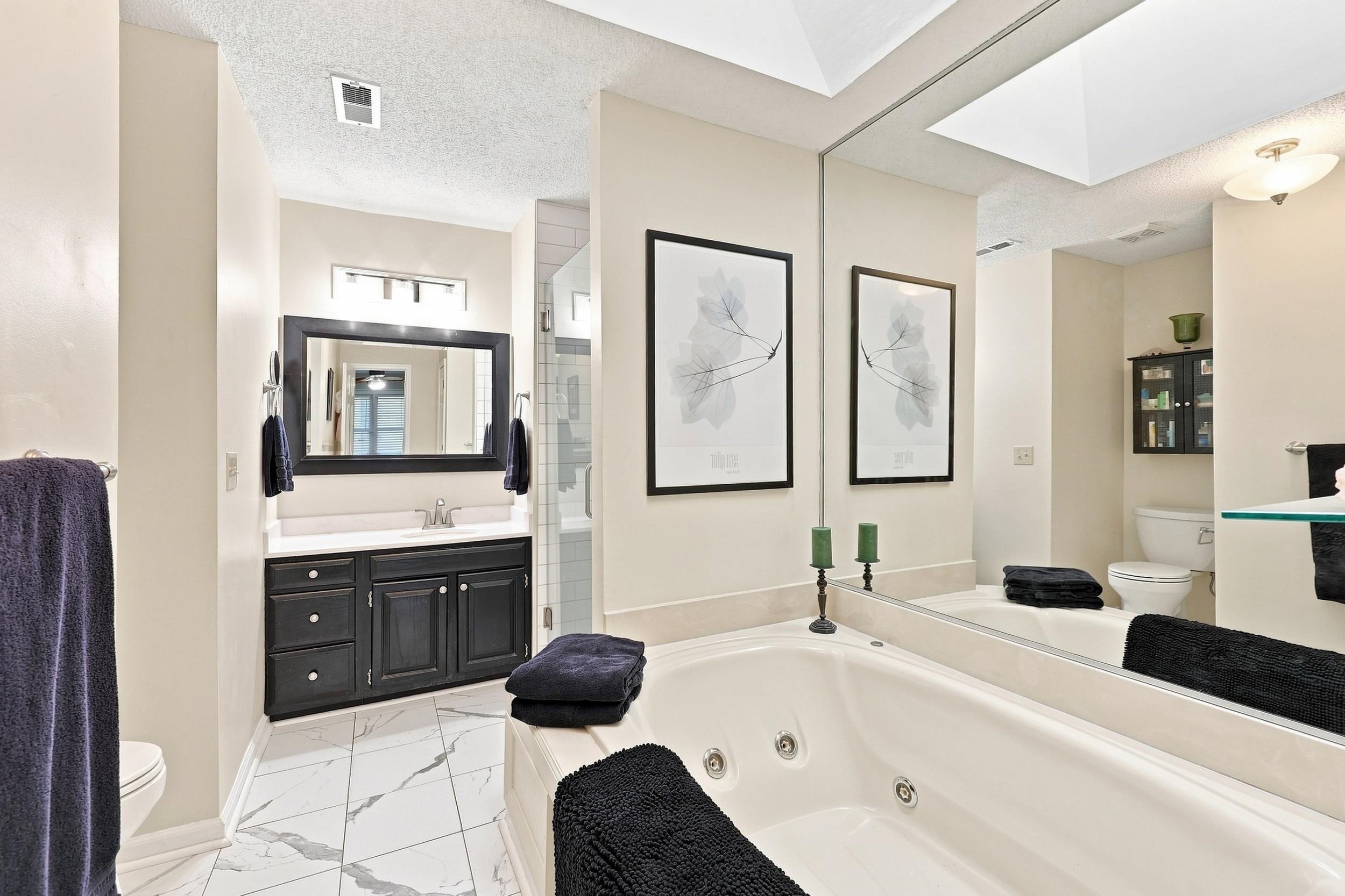 2012 Ladybank Dr. Property Photo 26